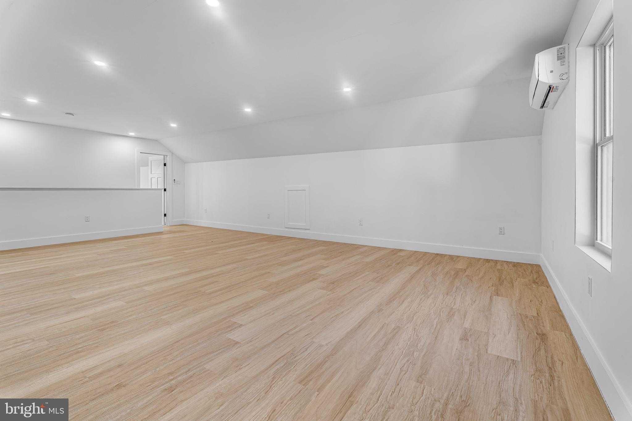 10231 Henry Rd photo 45