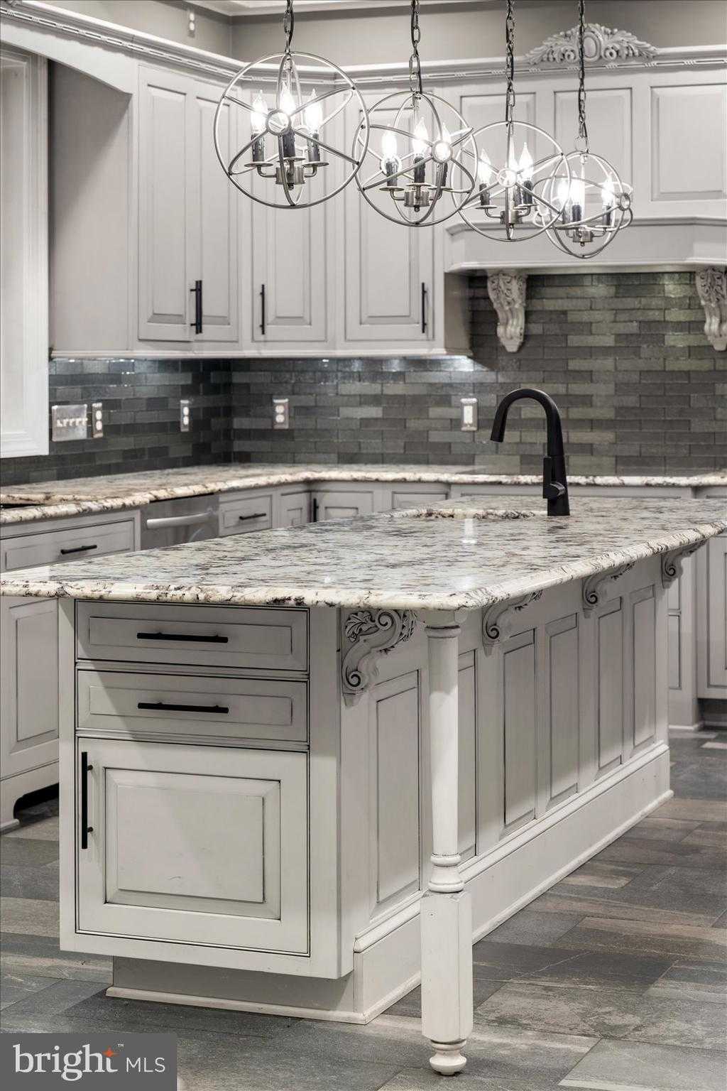 4218 Harmony Rd photo 36