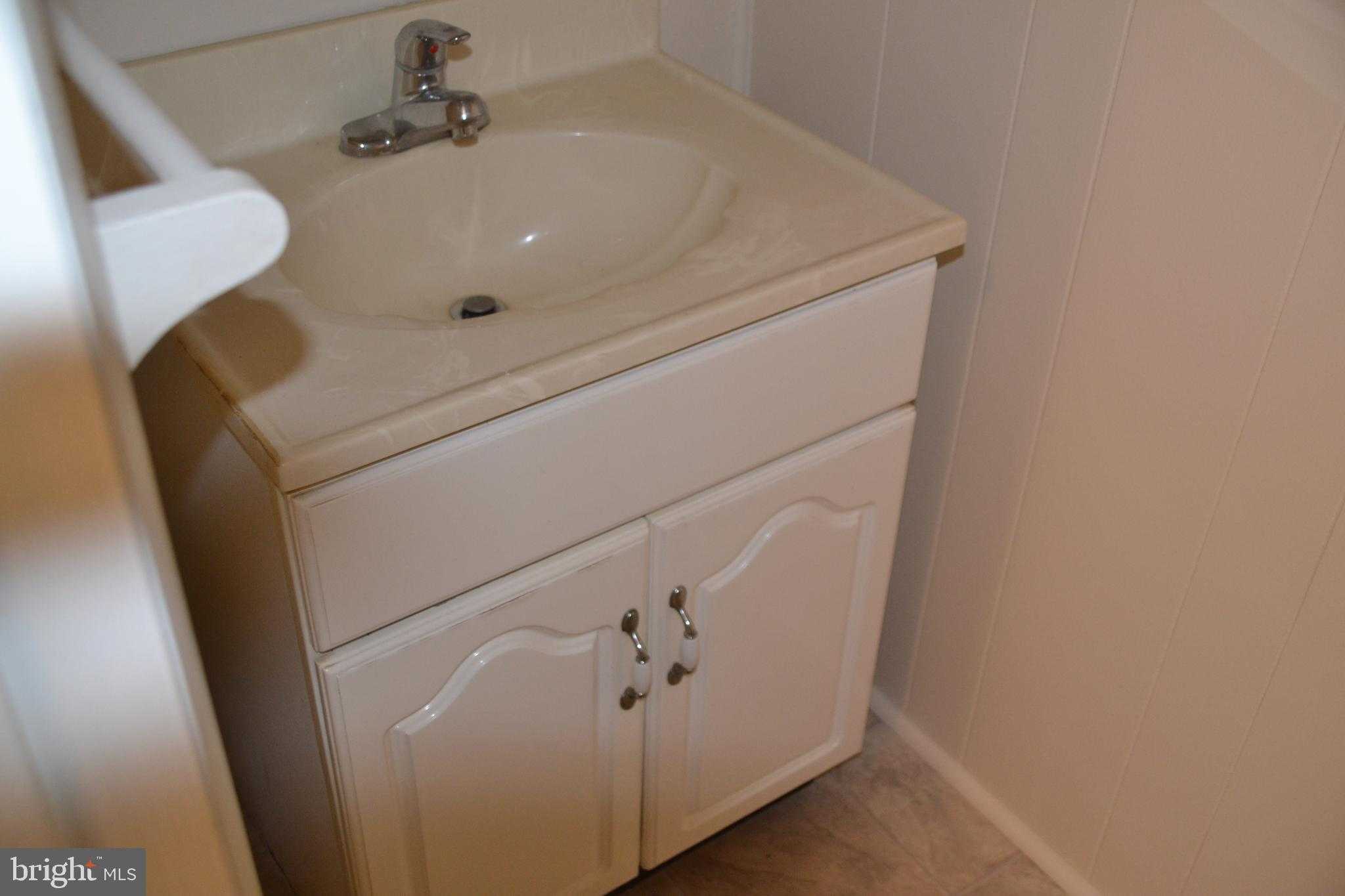 162 Burmont Rd photo 21