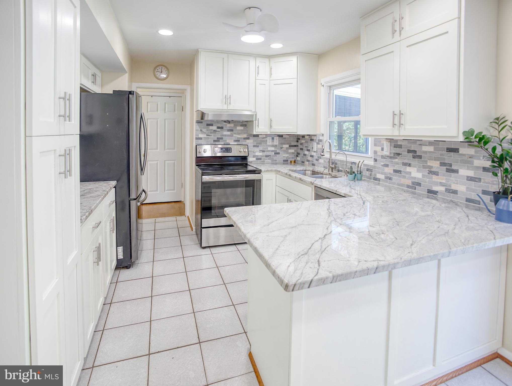 12610 Brunswick Ln photo 8