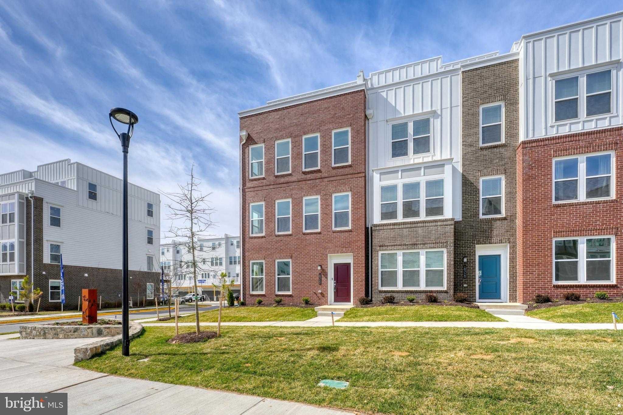 19722 Peach Flower Ter photo 2