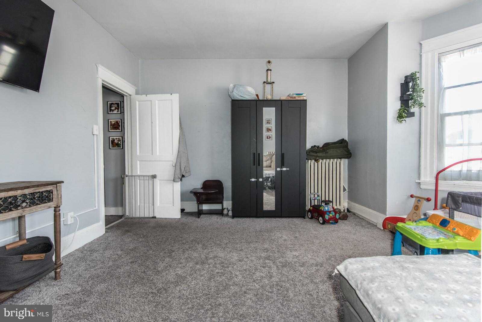 2578 Orthodox St photo 34