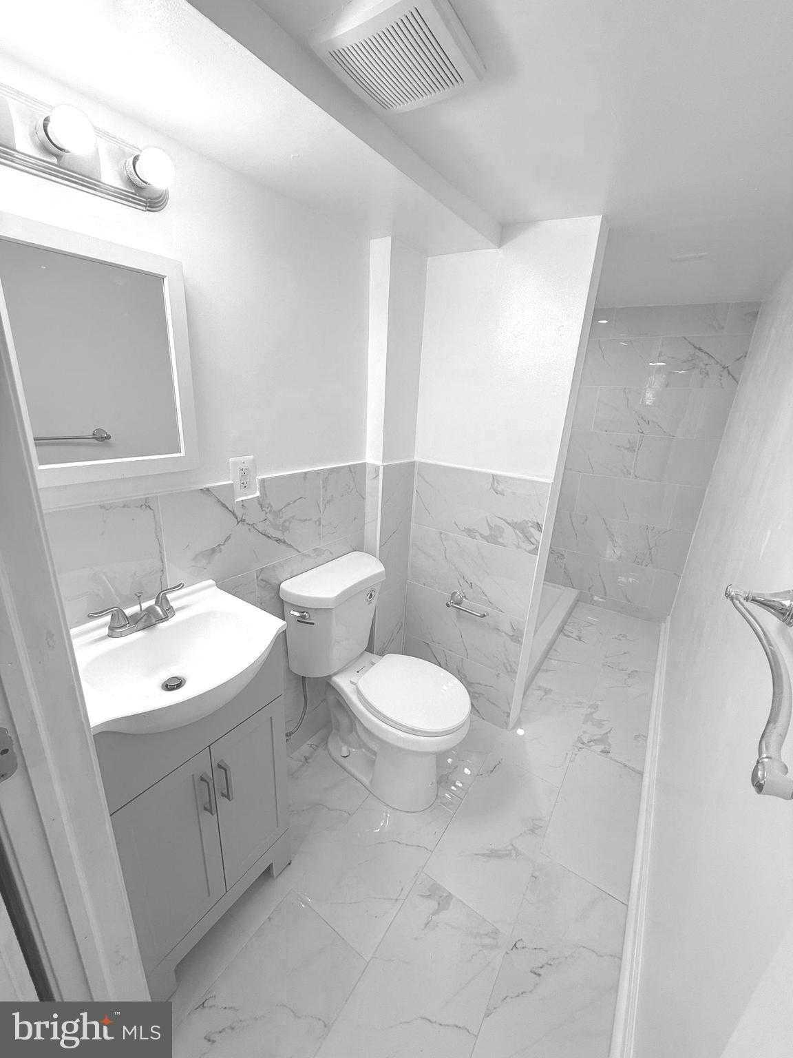 815 E Cold Spring Ln photo 39