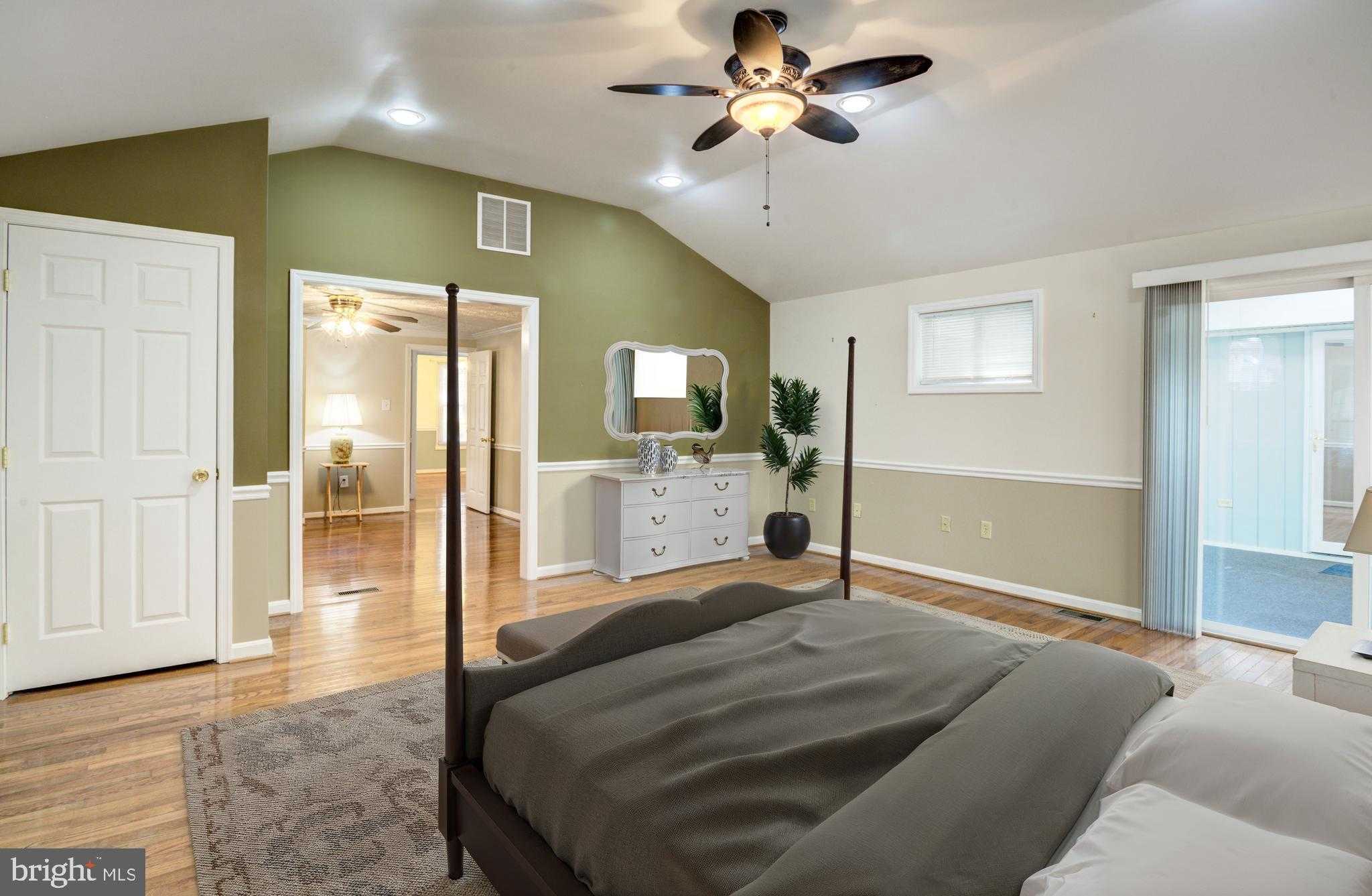 9 Burr Hill Dr photo 15