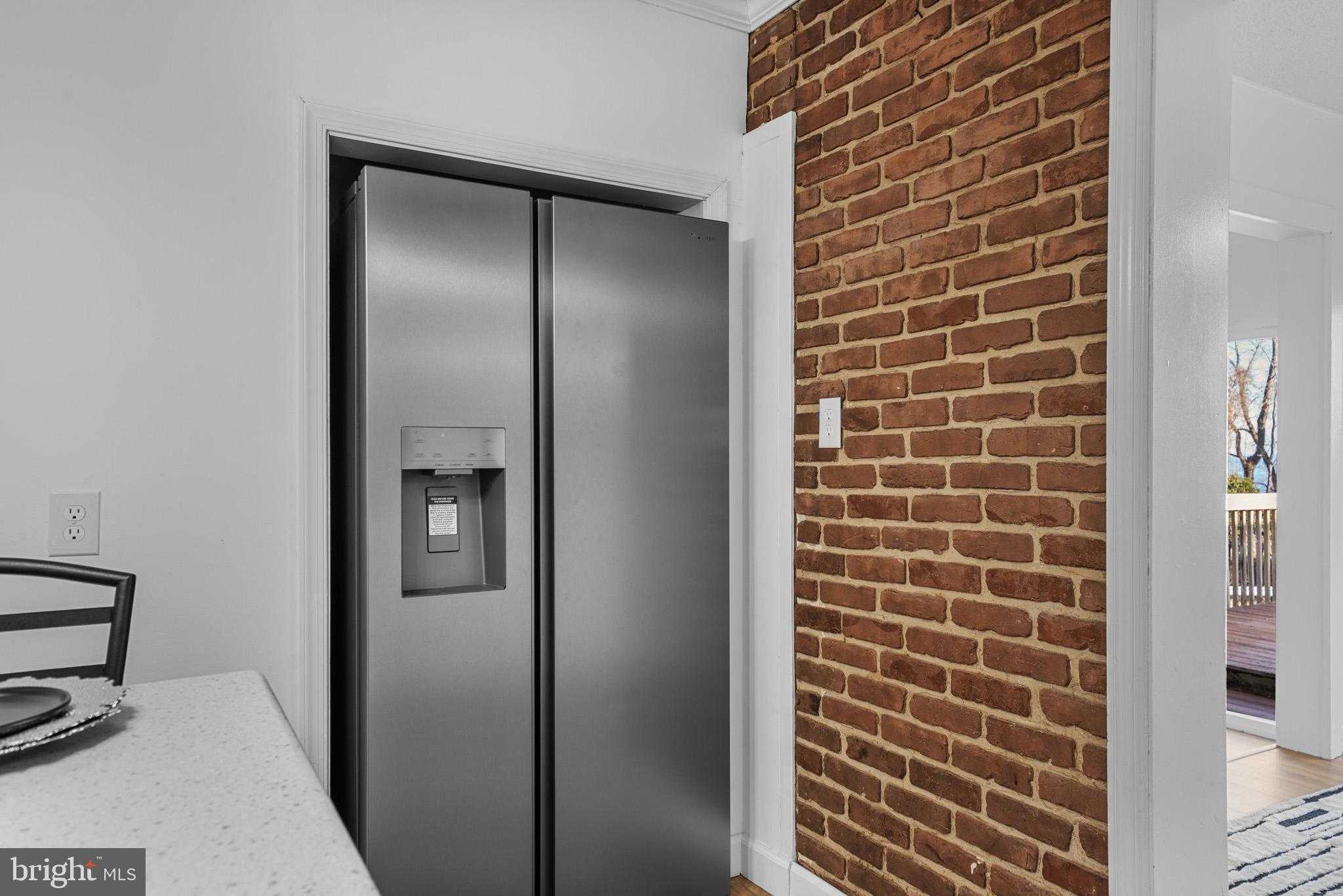 2011 North Ave photo 40