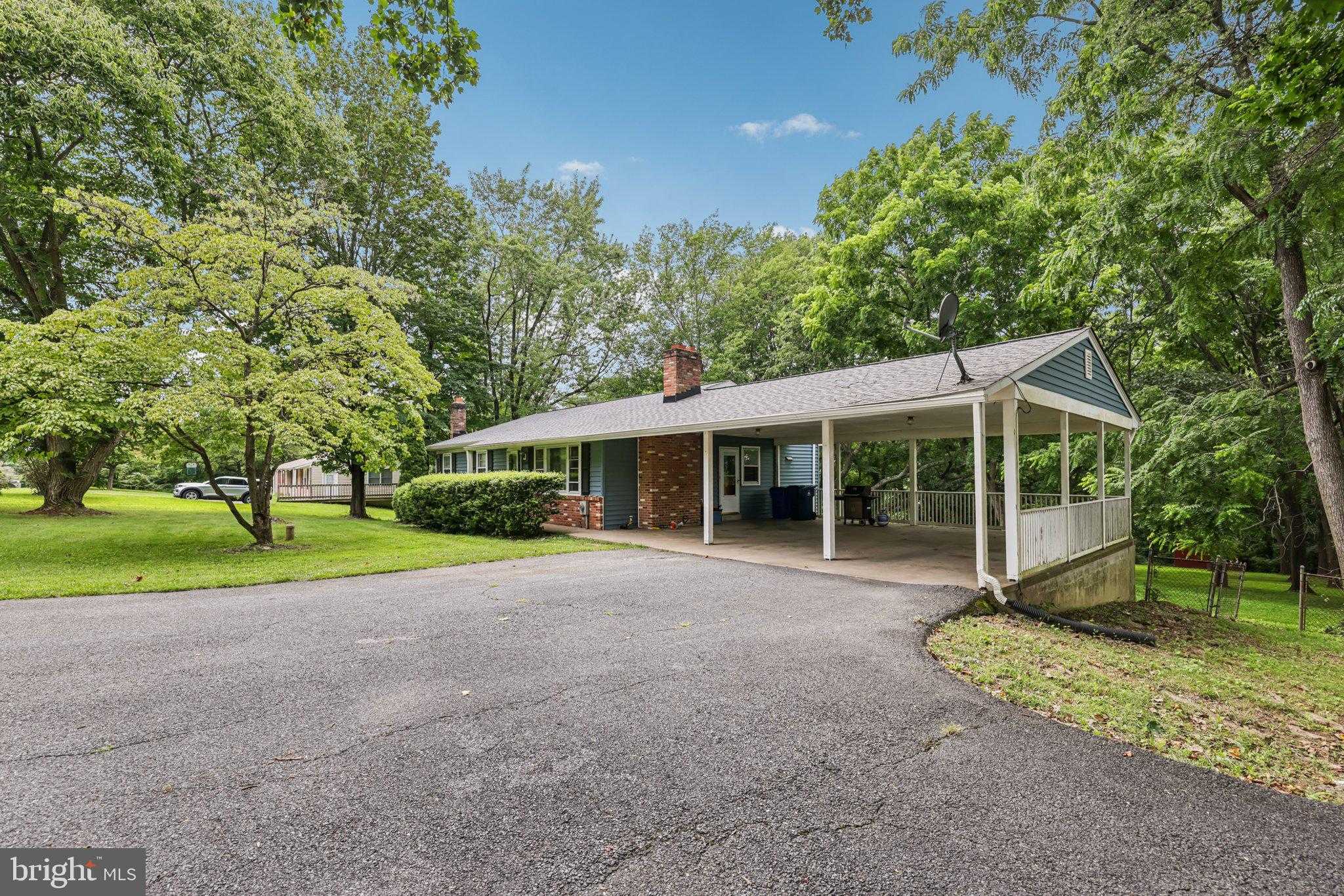 13128 Manor Dr photo 3