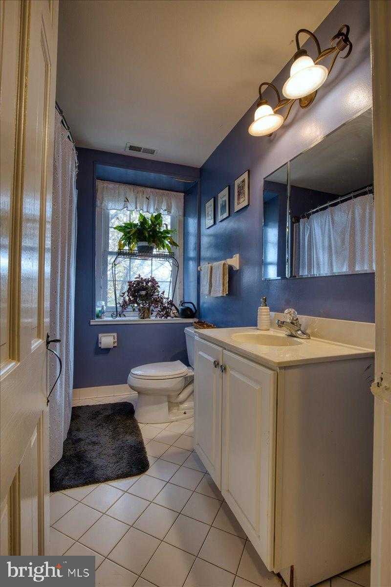 125 Joe Delgrosso Dr photo 34