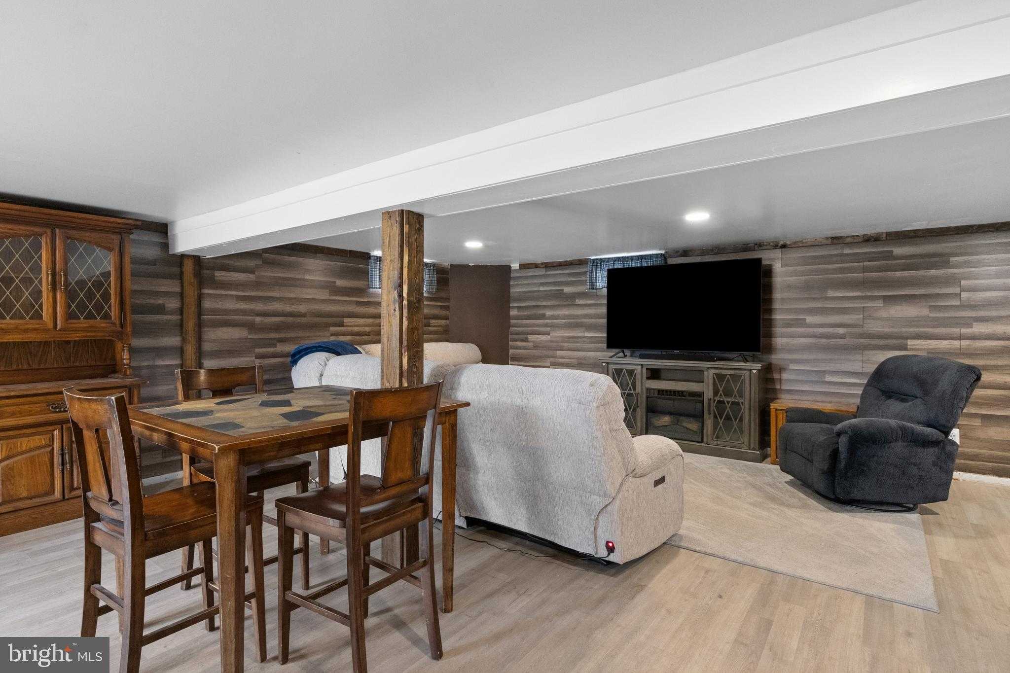 2636 Sedgwick Ave photo 27