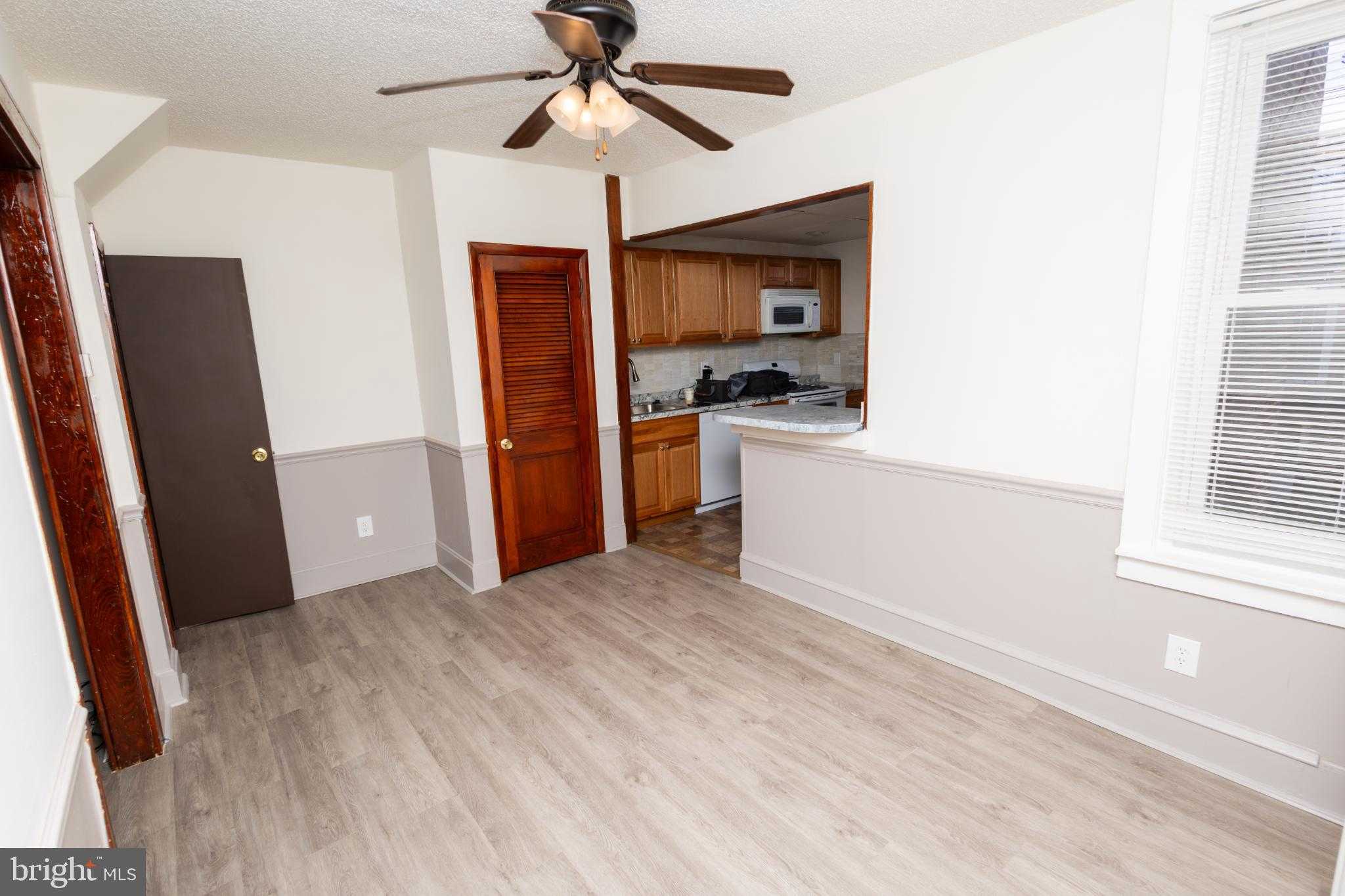 4243 Frost St photo 7