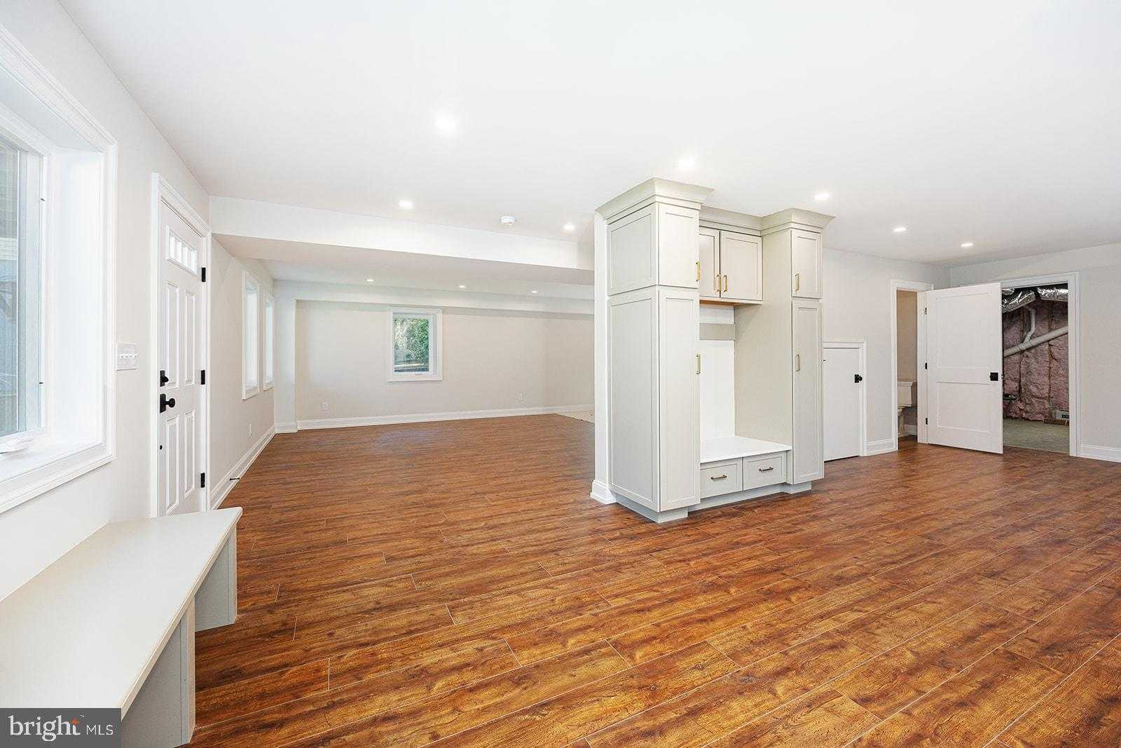 607 Summer St photo 36