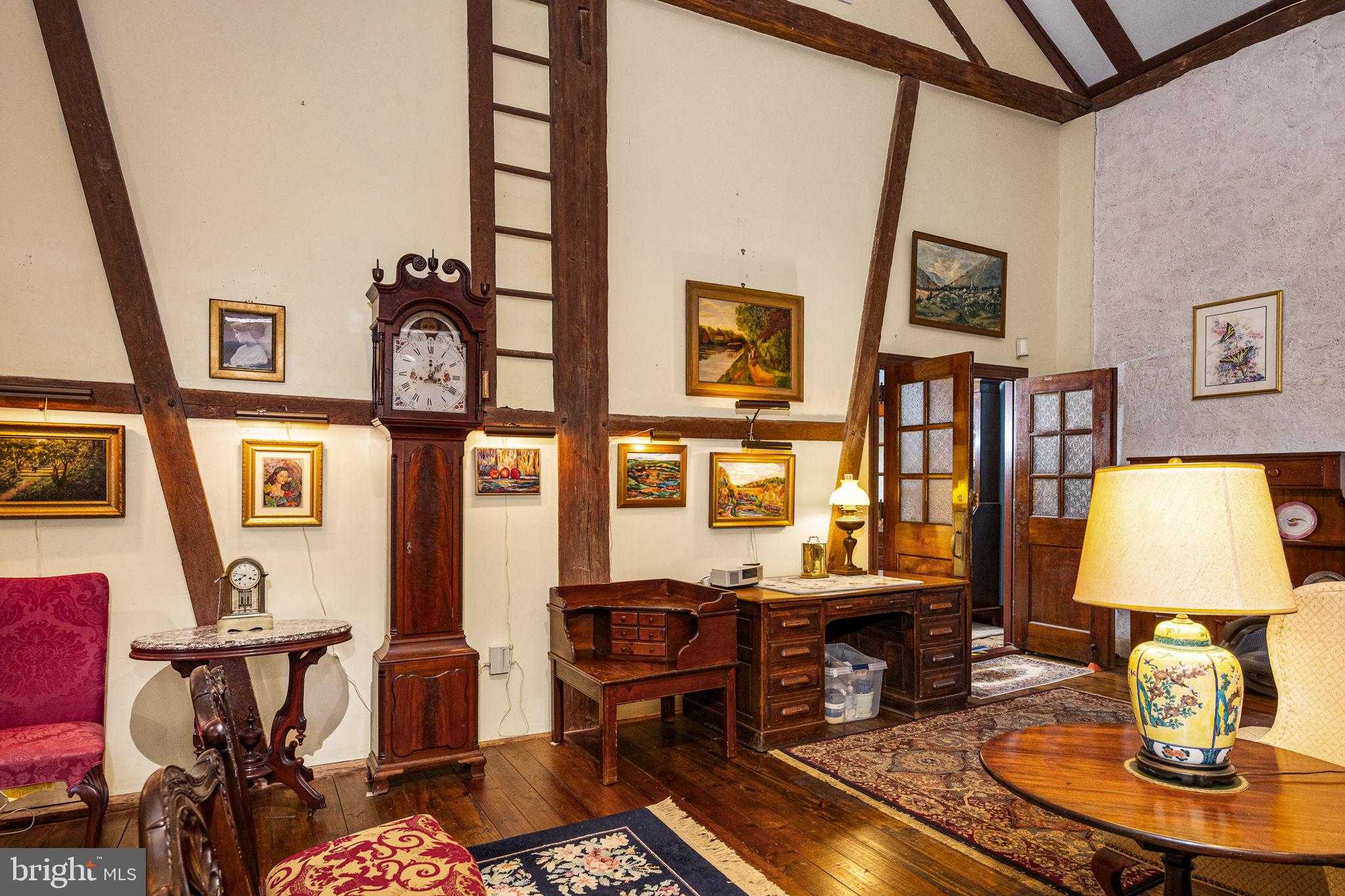 1041 Reading Ave photo 77