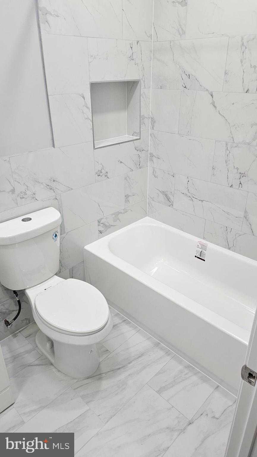 2815 N 24th St photo 32