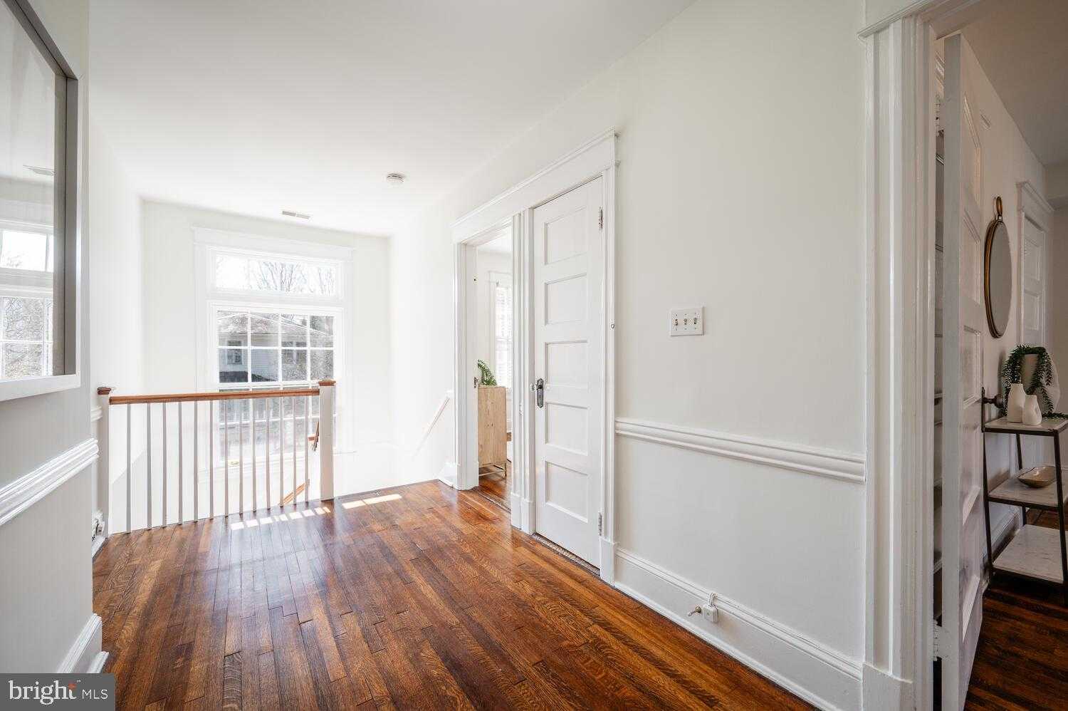 28 W Irving St photo 35