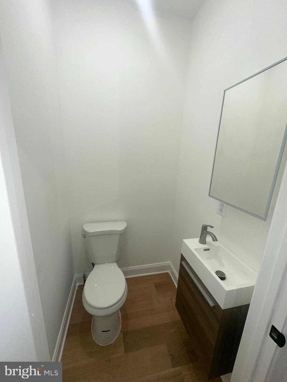 1823 Morris St photo 11