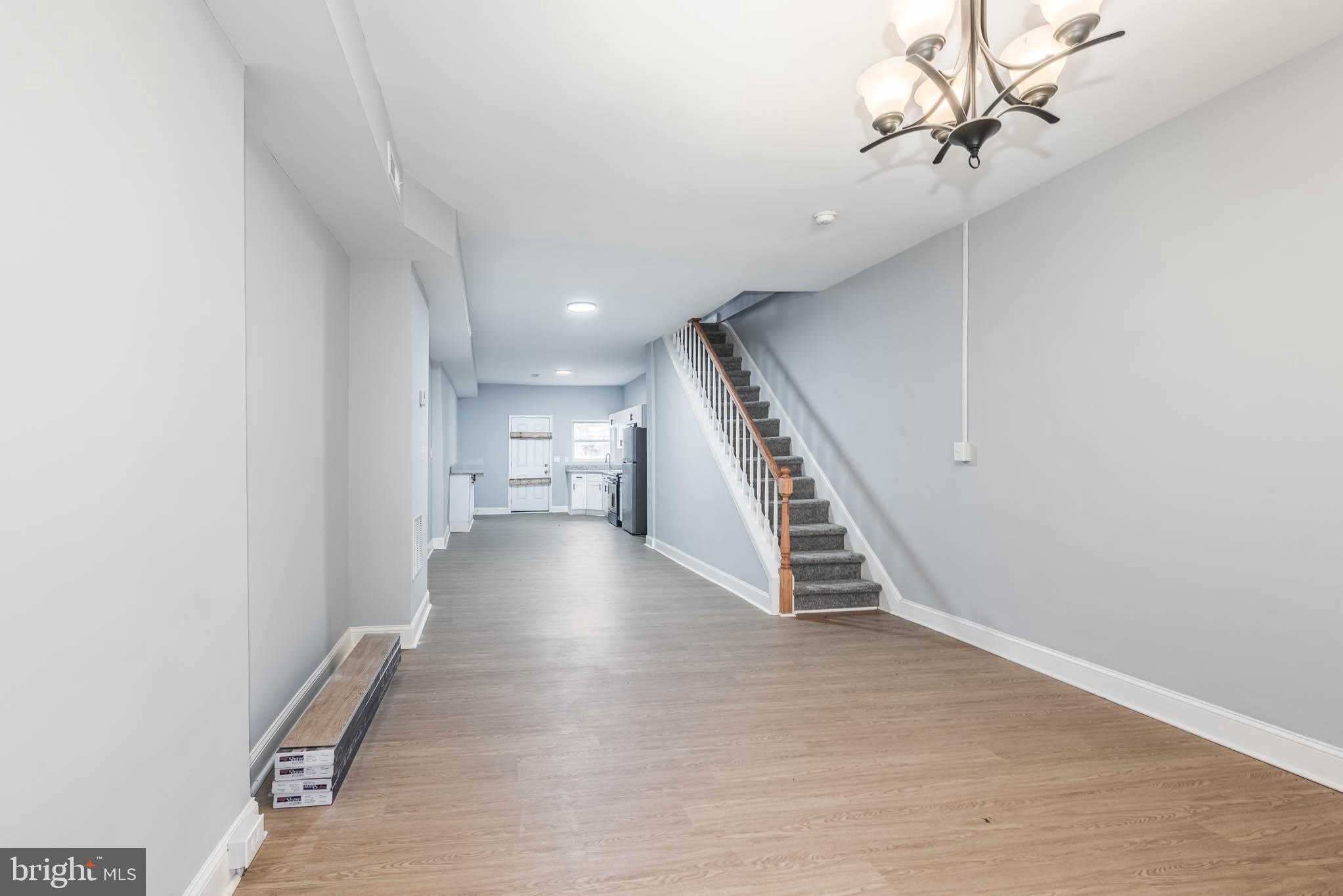 1636 N Ashburton St photo 3