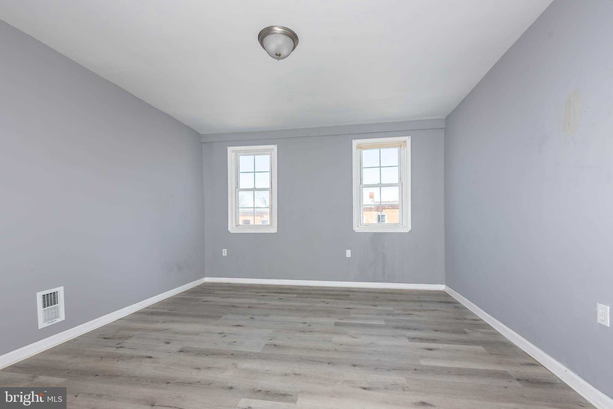 519 S Bentalou St photo 5