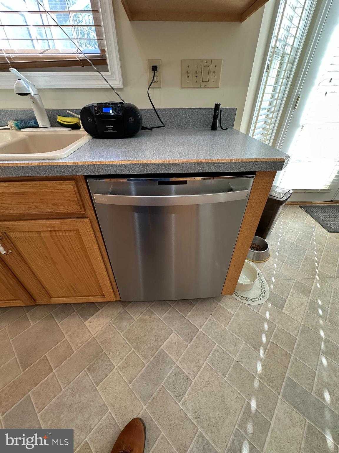 201 Vista Ln photo 37