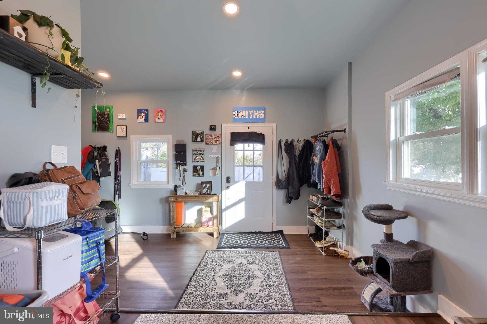 1061 Hay St photo 20