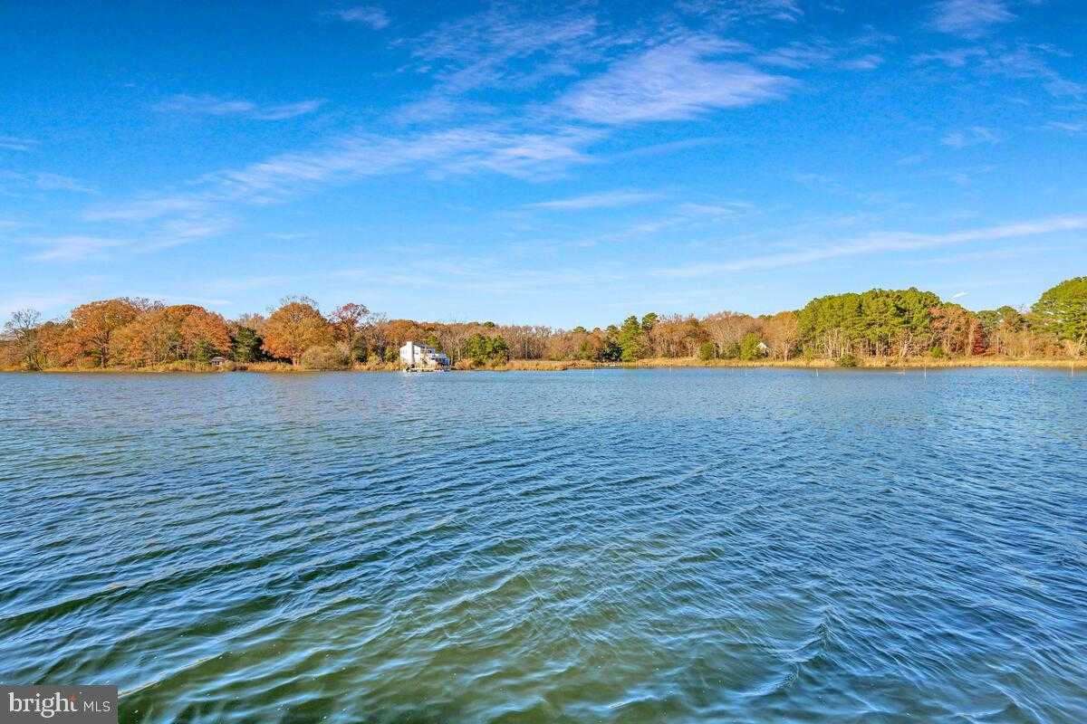 962 Main St photo 37