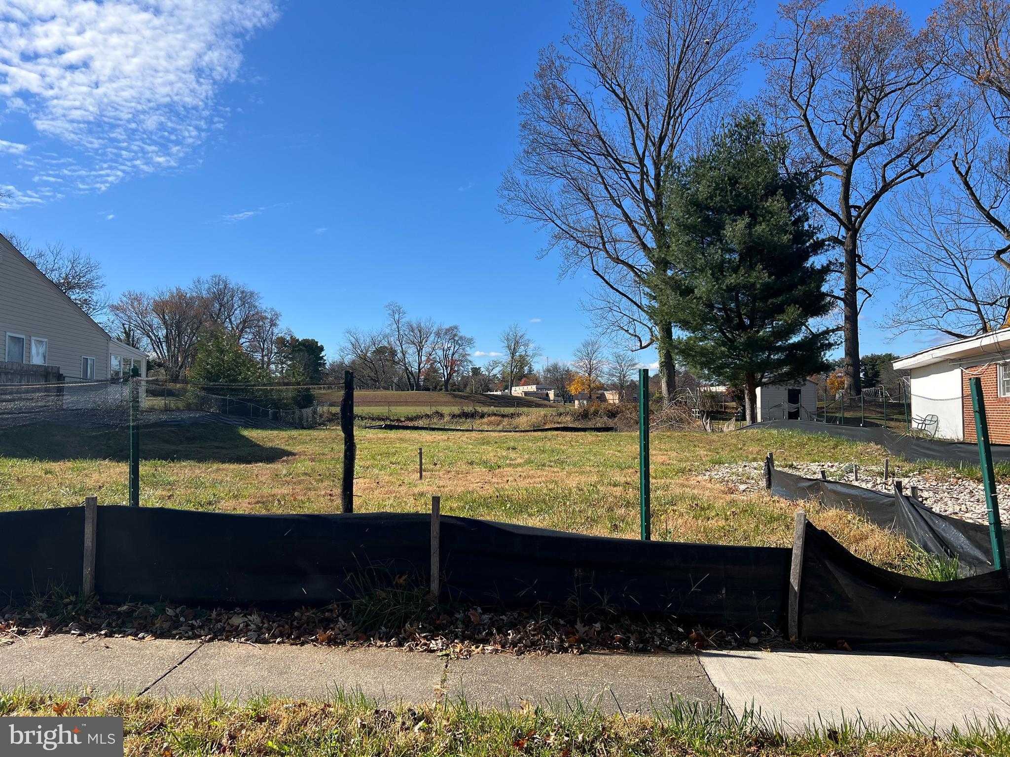 7618 Carla Rd photo 2