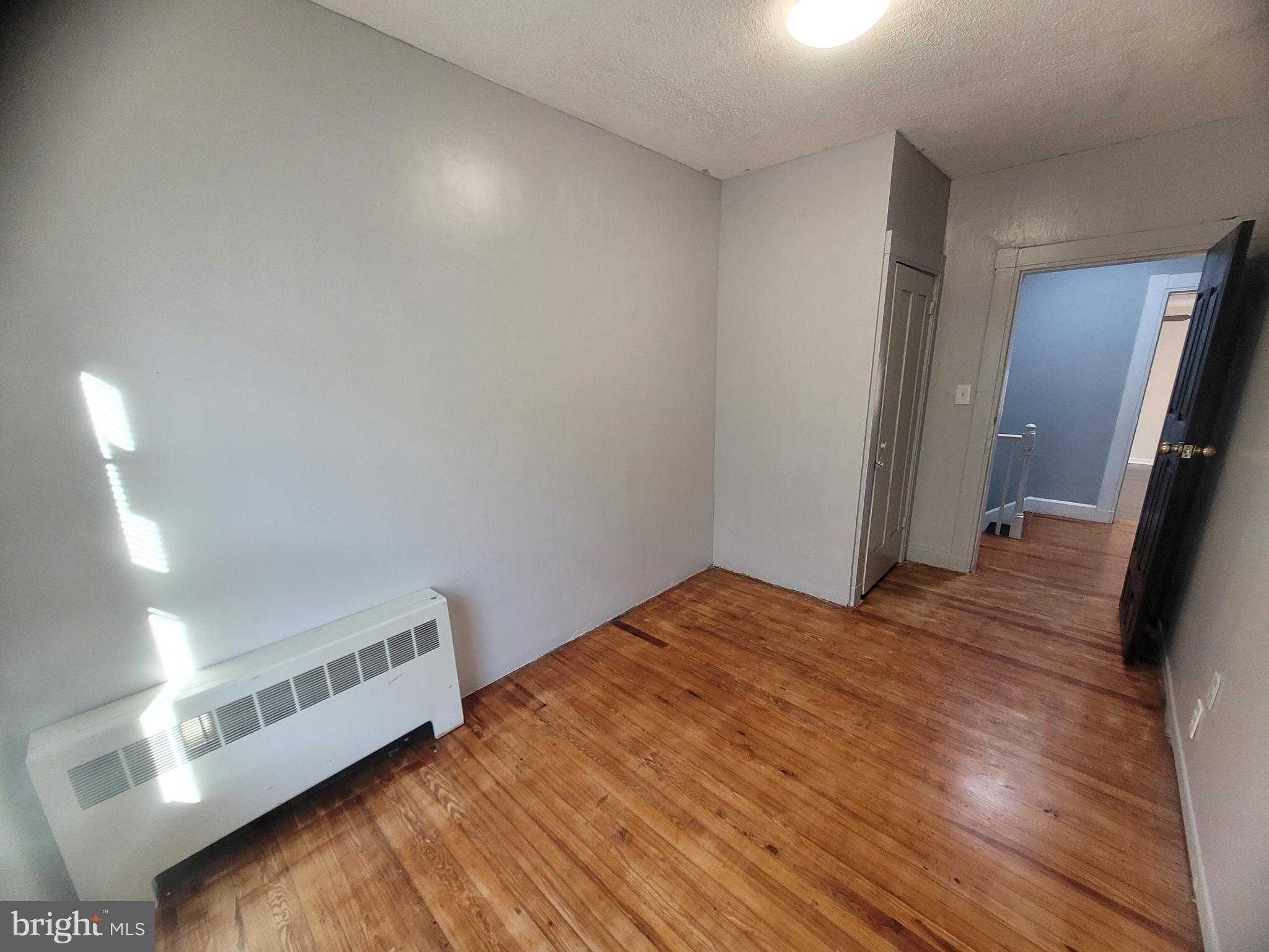 611 Bedford St photo 32