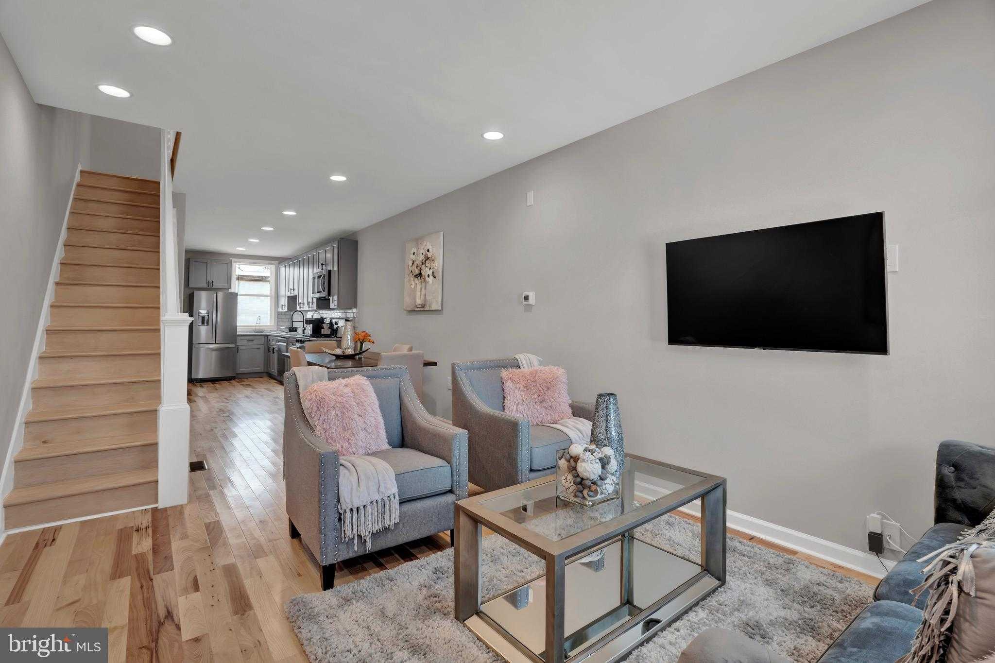 2111 E Chase St photo 2