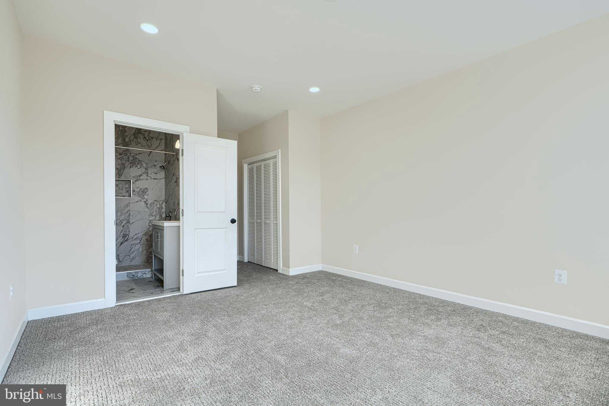 921 N Patterson Park Ave photo 17