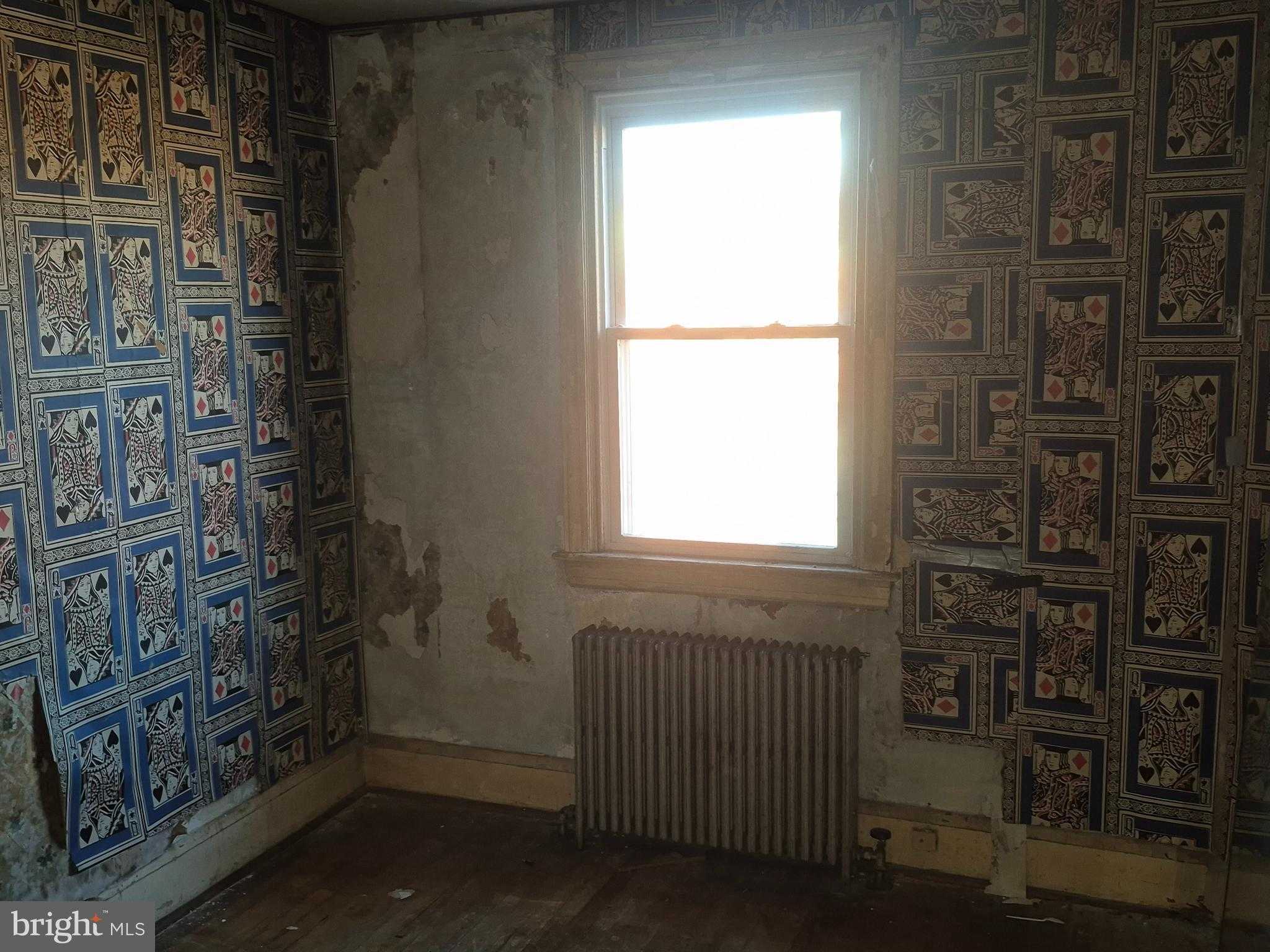 3302 W Franklin St photo 12