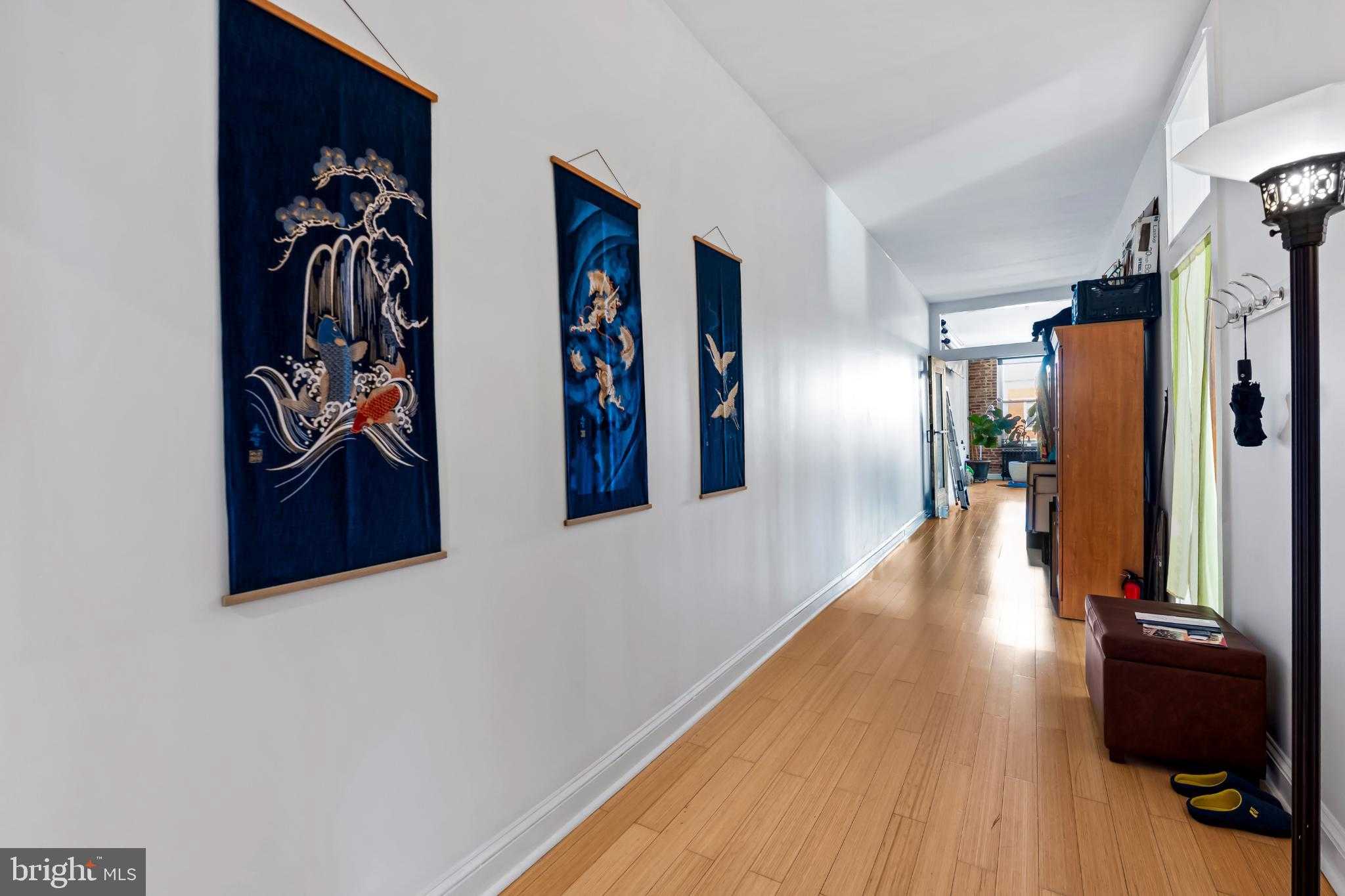 244 S Highland Ave photo 17