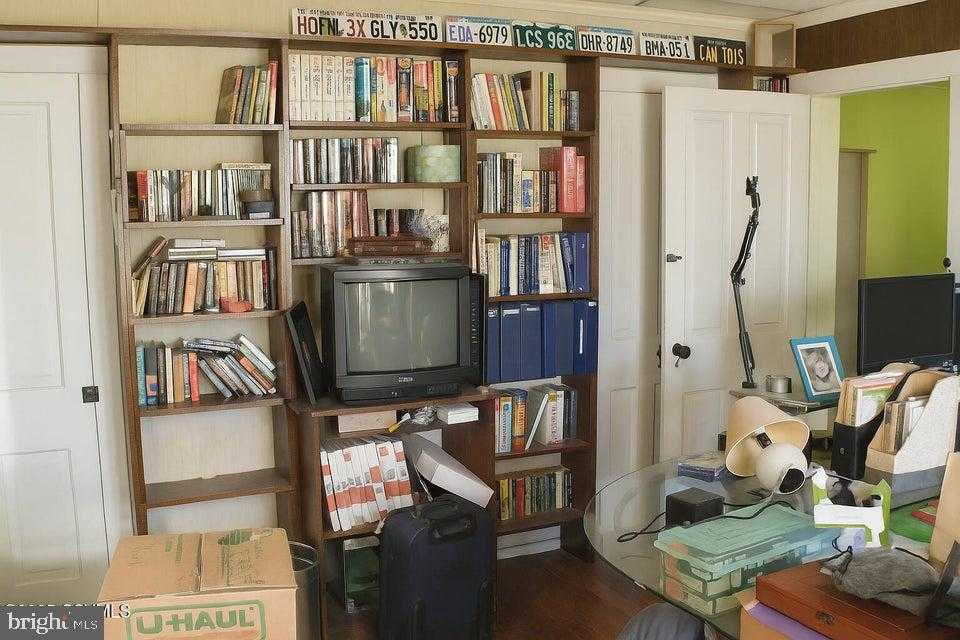 1103 Market St photo 15