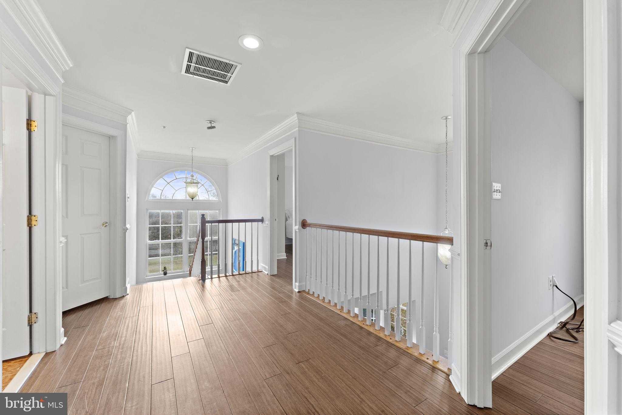 11604 Bronco CT photo 38