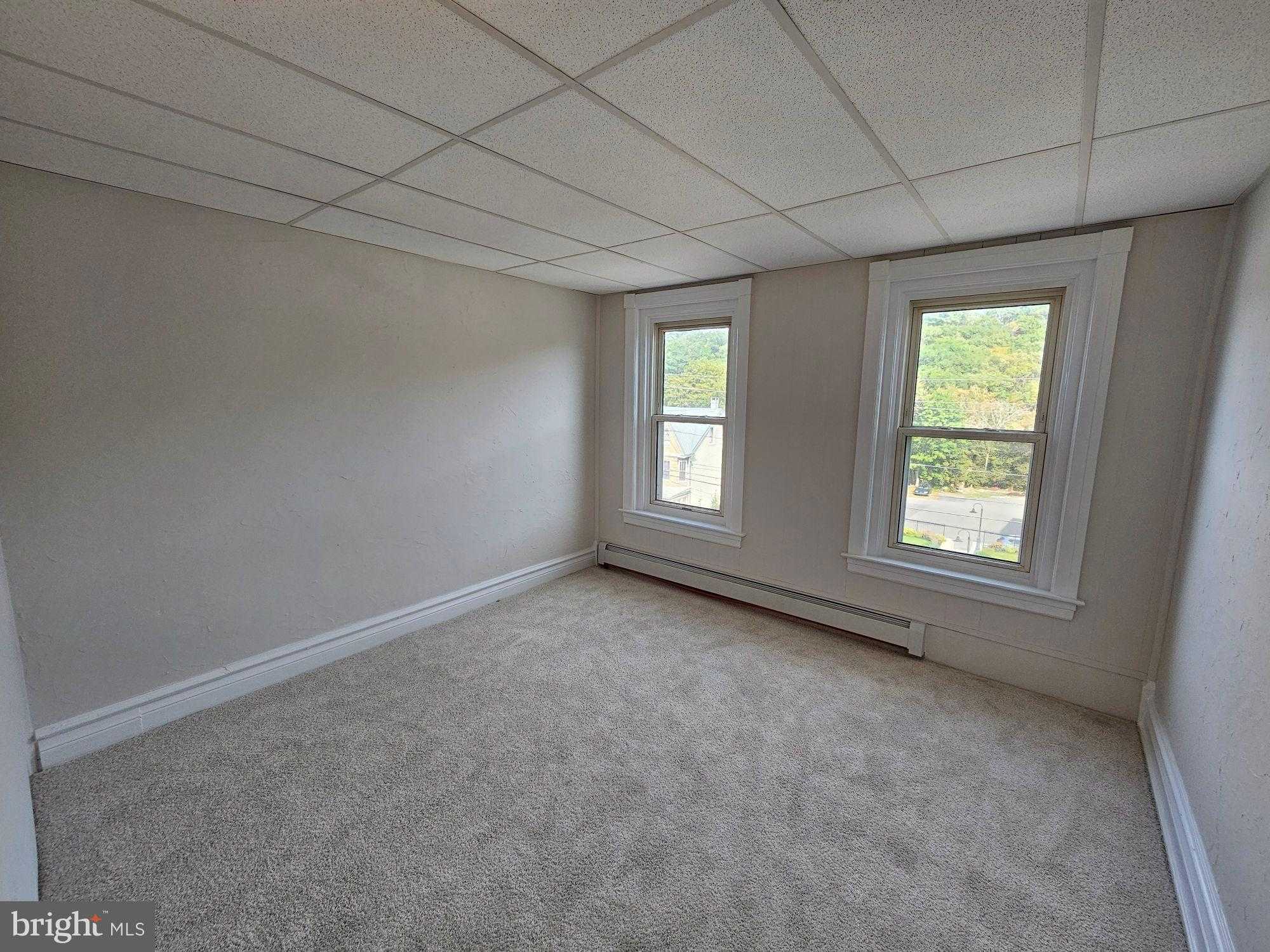 65012 E Broad St photo 14