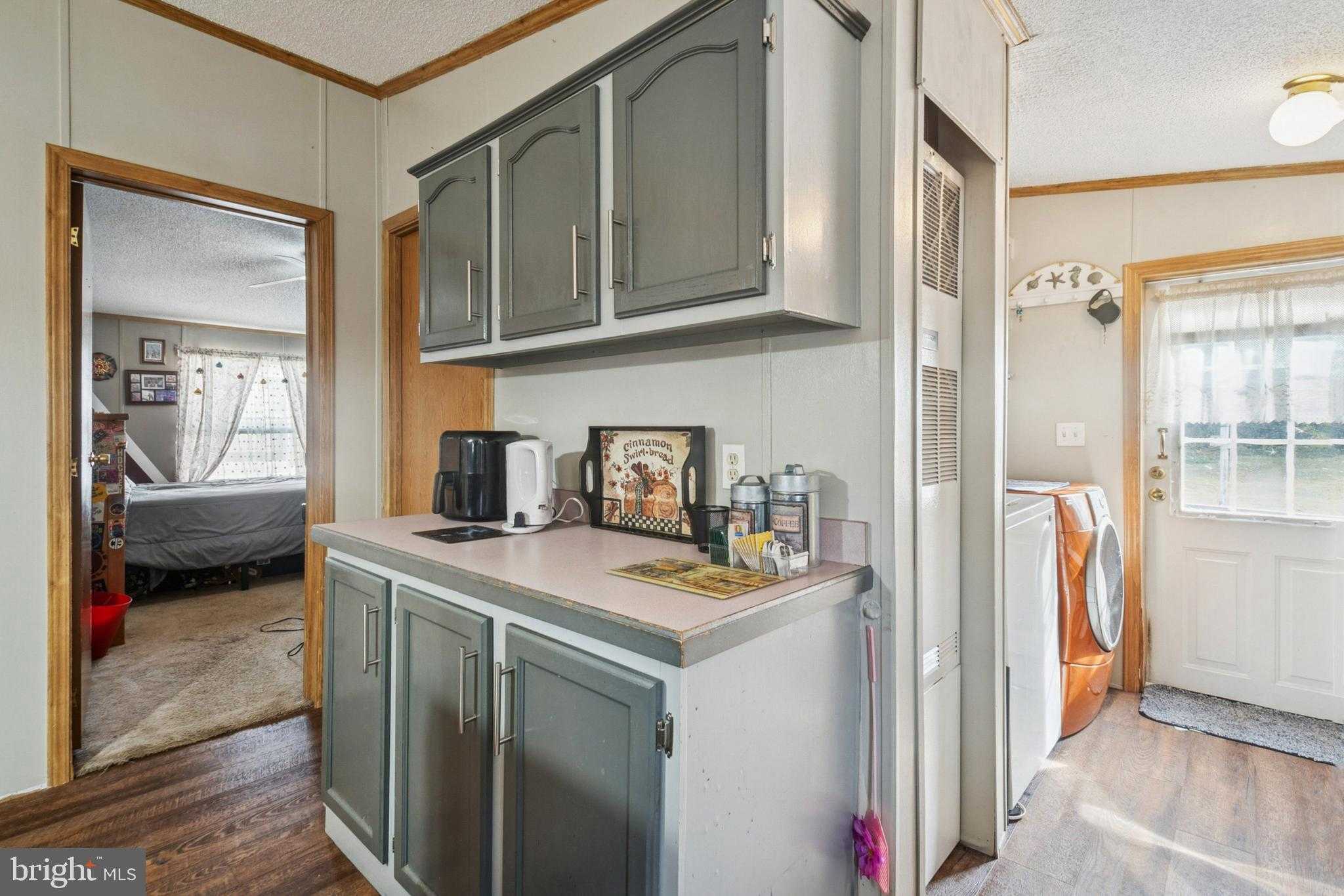 7959 Telegraph Rd photo 11