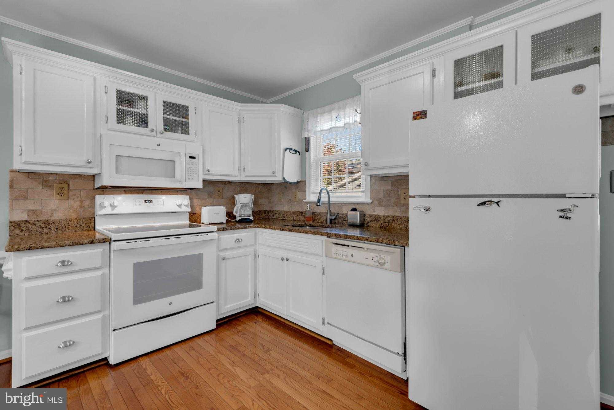 1005 Hyde Park Dr photo 7