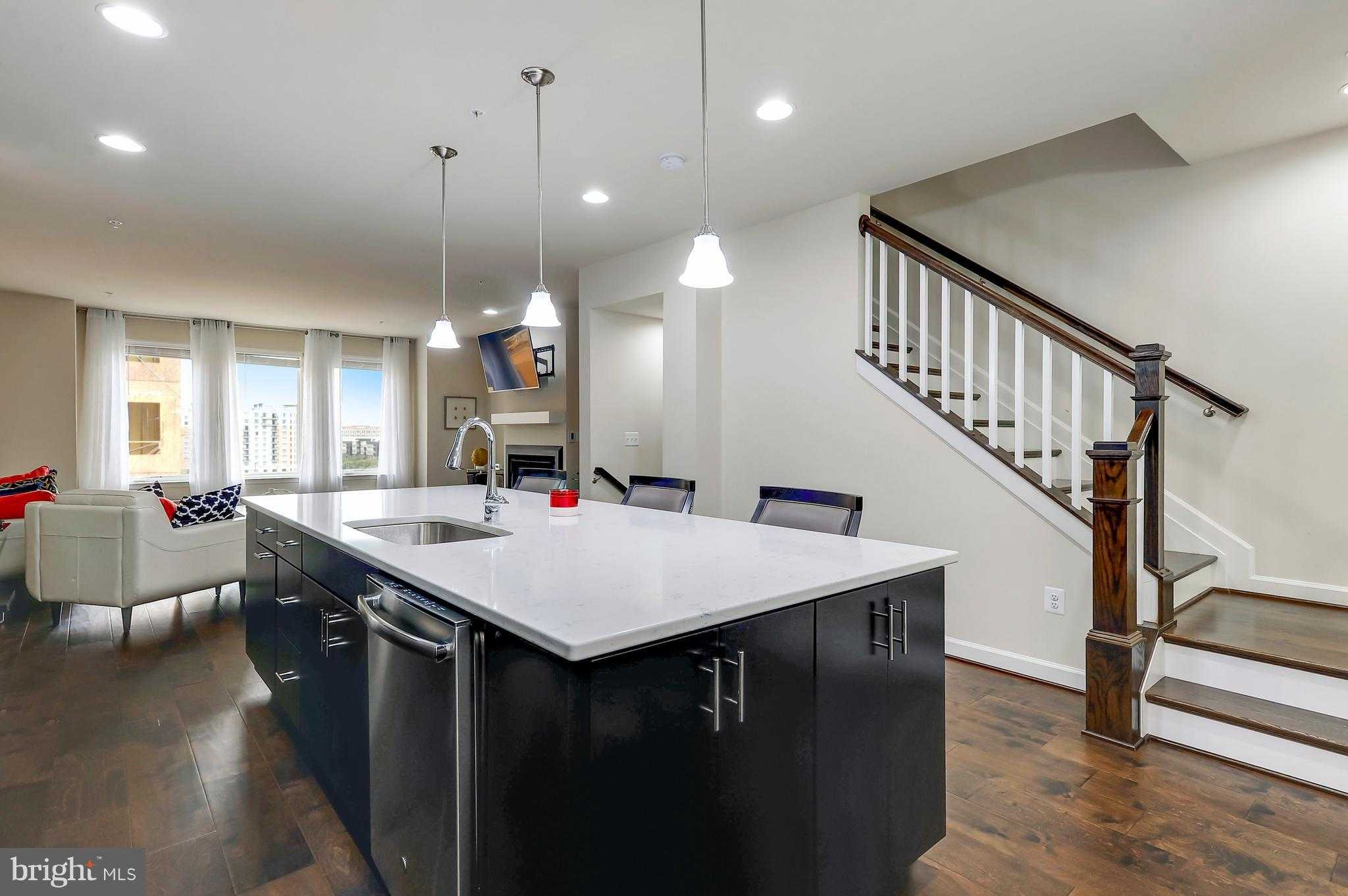 520 Harborview Dr photo 11