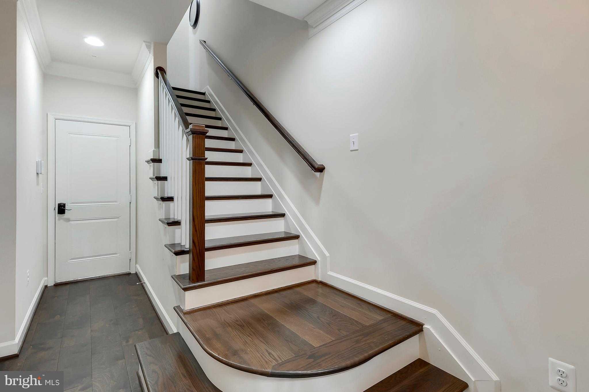 520 Harborview Dr photo 8