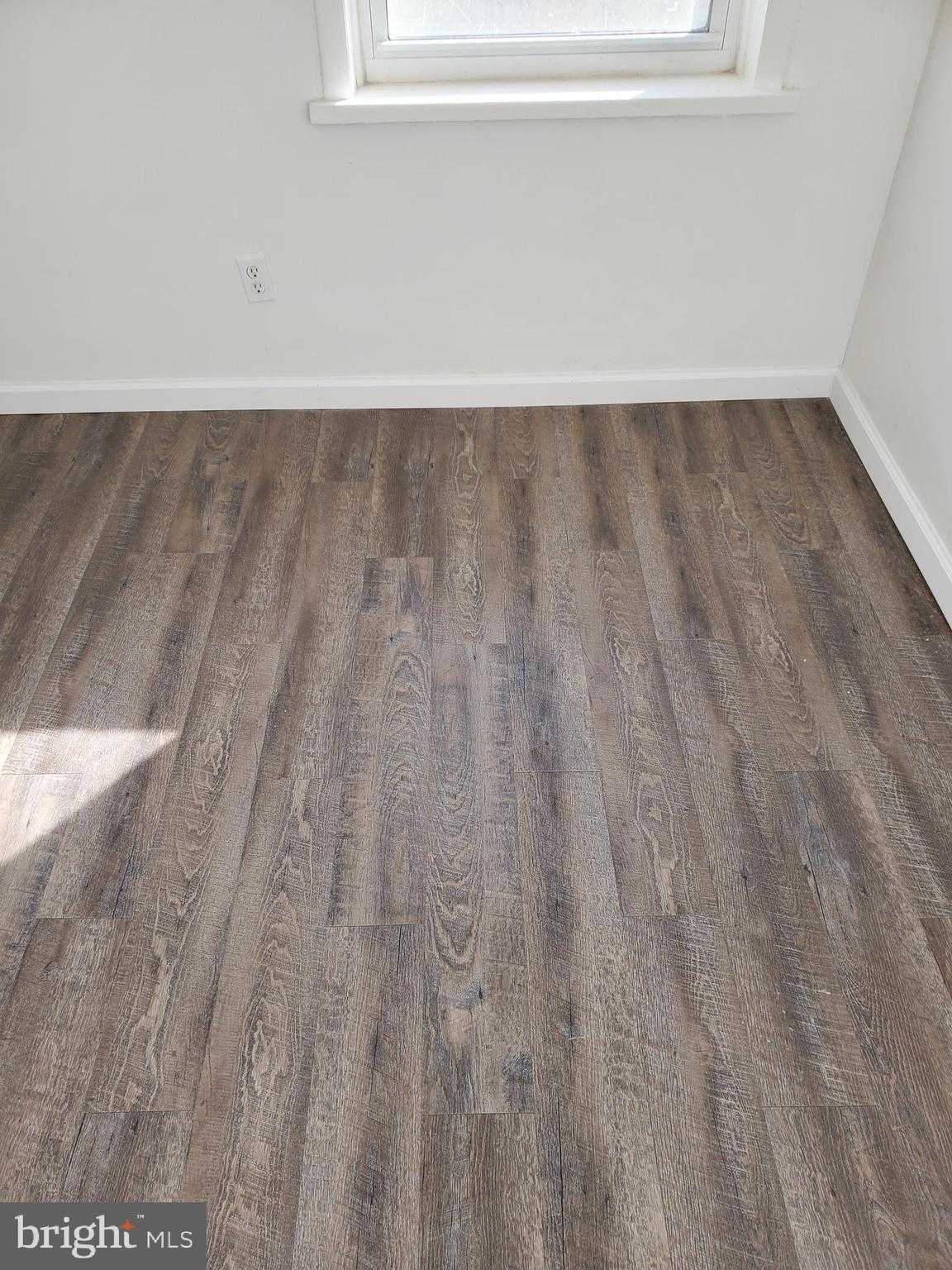 6713 Marsden St photo 4