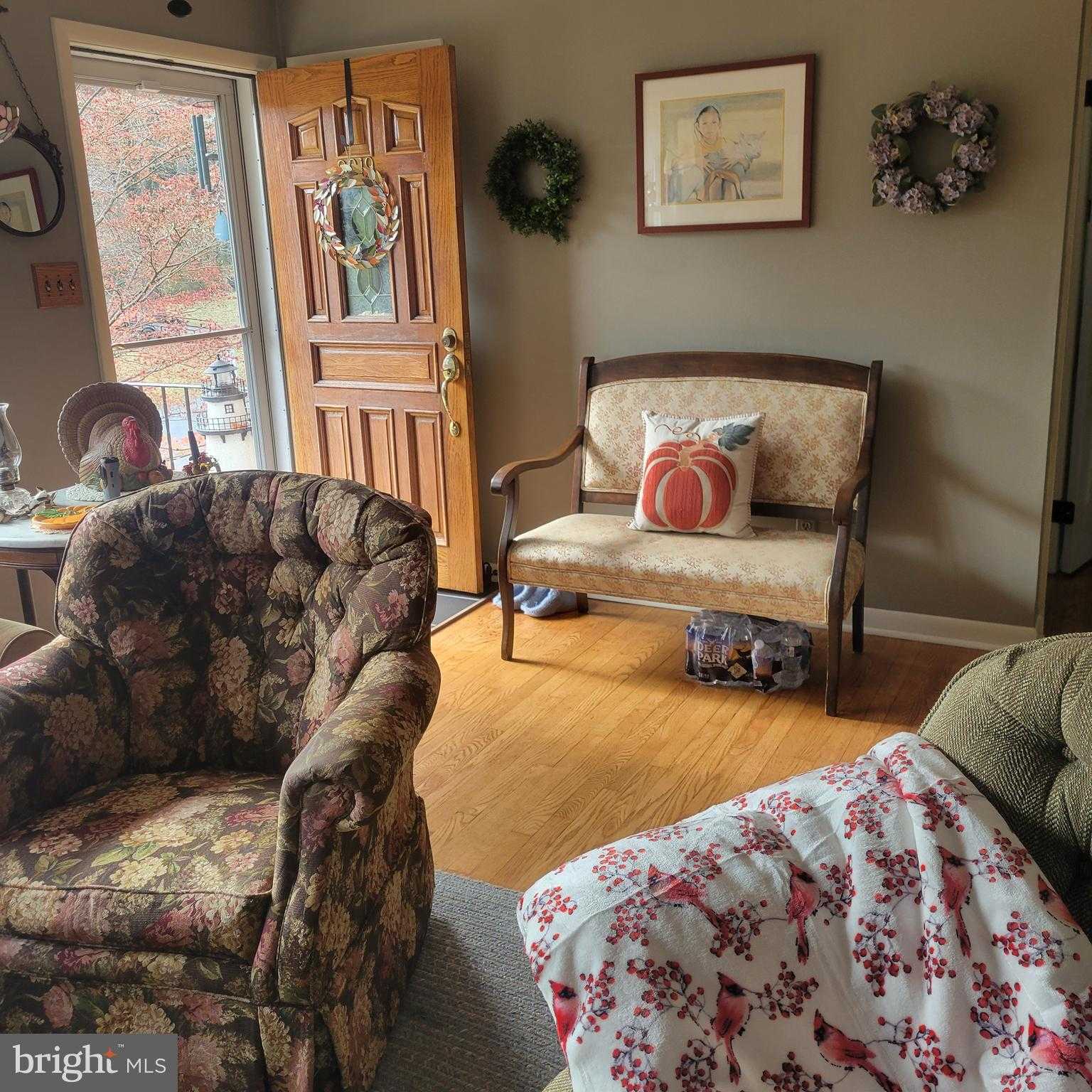 2019 Valley Rd photo 6