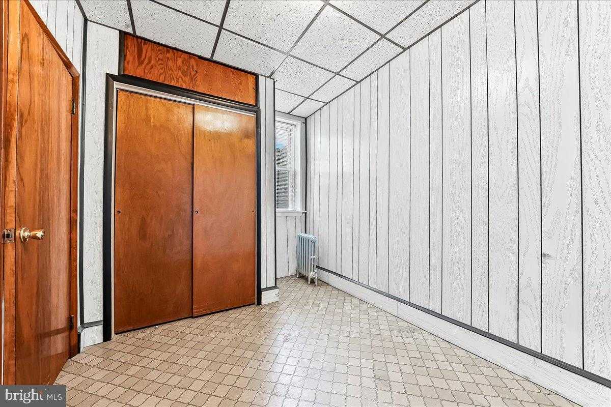 2547 S Sartain St photo 12