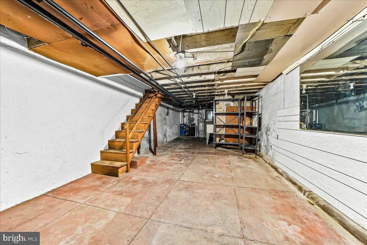 2547 S Sartain St photo 14