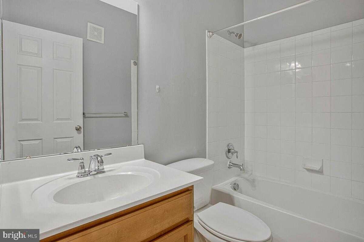 8049 Forest Ridge Dr # 3 photo 15