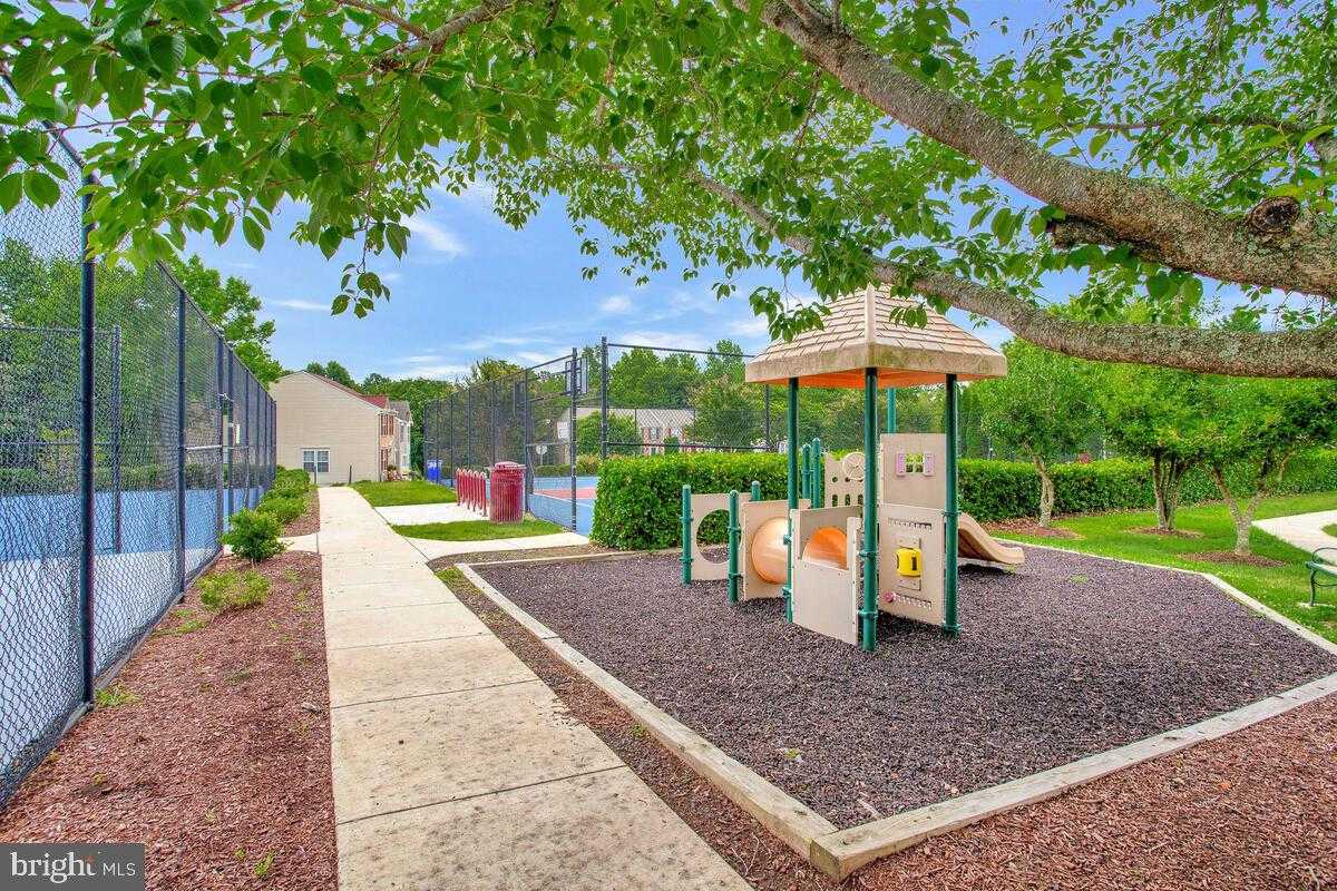 8049 Forest Ridge Dr # 3 photo 32