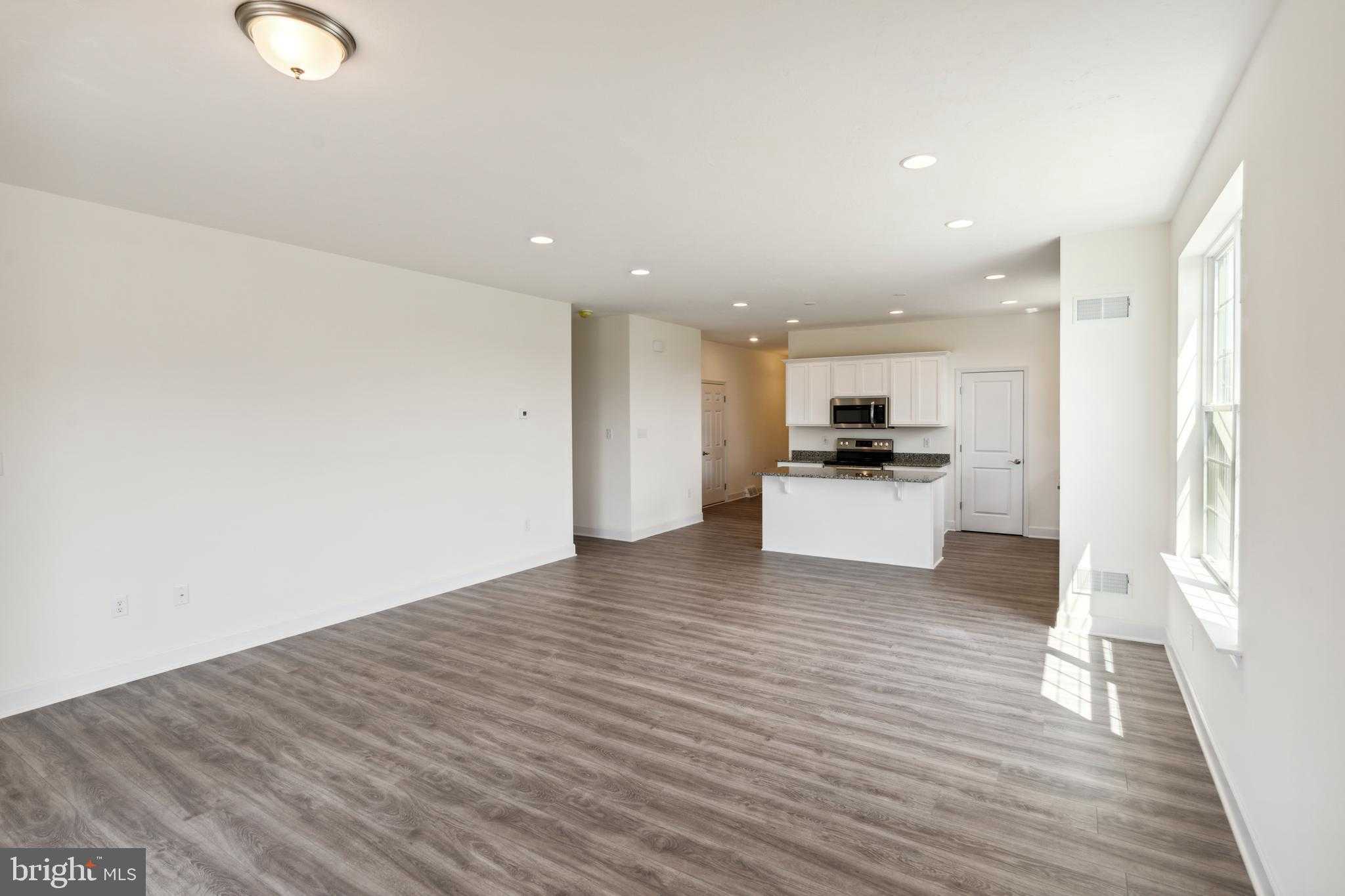 2657 Victorian Dr photo 6