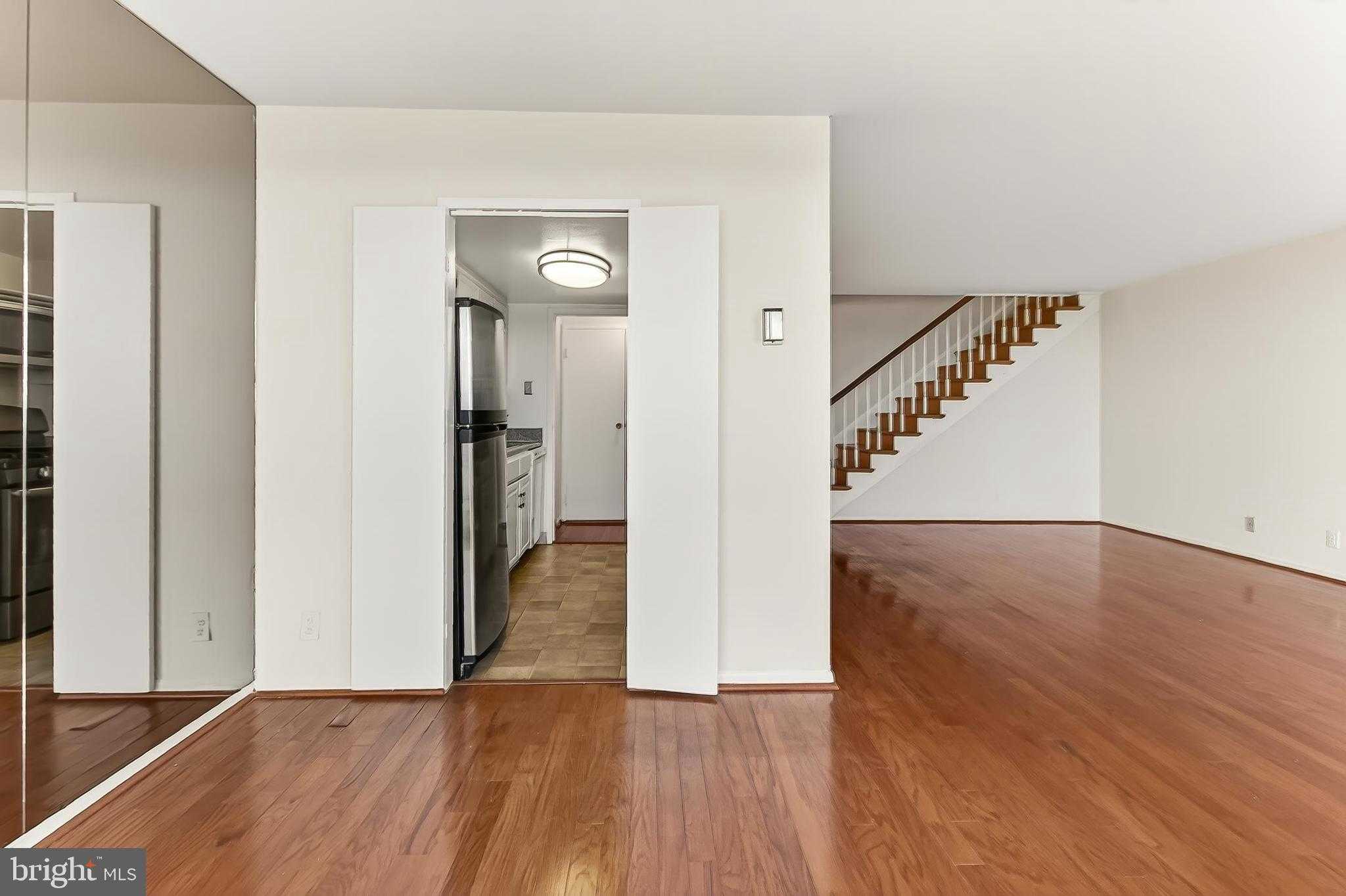 301 N Beauregard St Apt 1608 photo 16