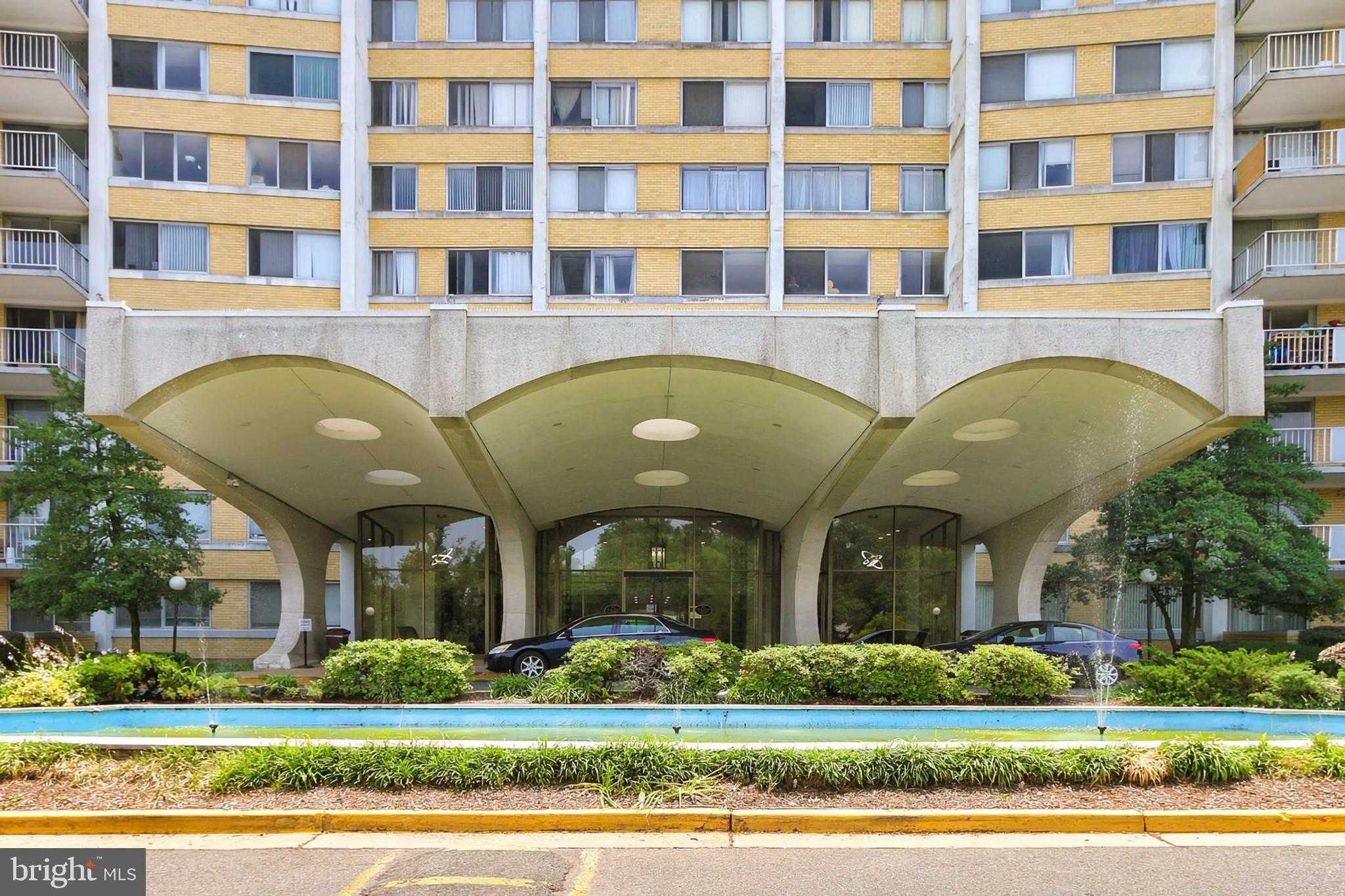 301 N Beauregard St Apt 1608 photo 3