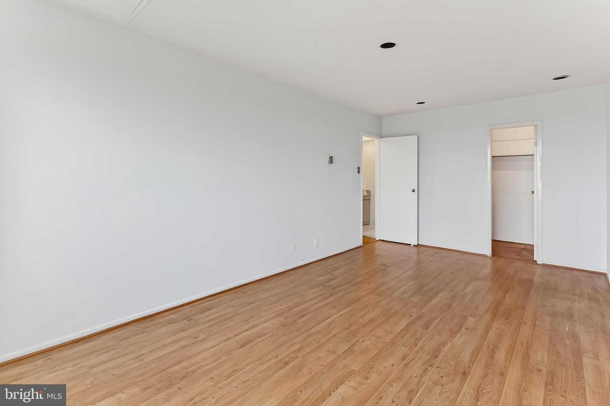 301 N Beauregard St Apt 1608 photo 40