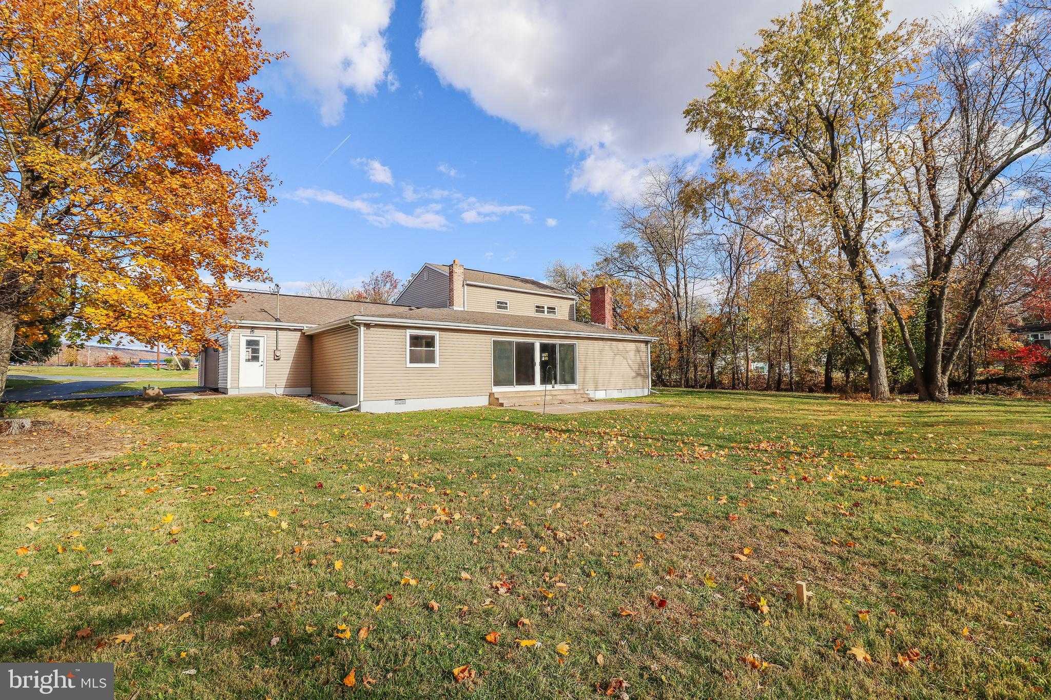 2198 Gale Dr photo 9