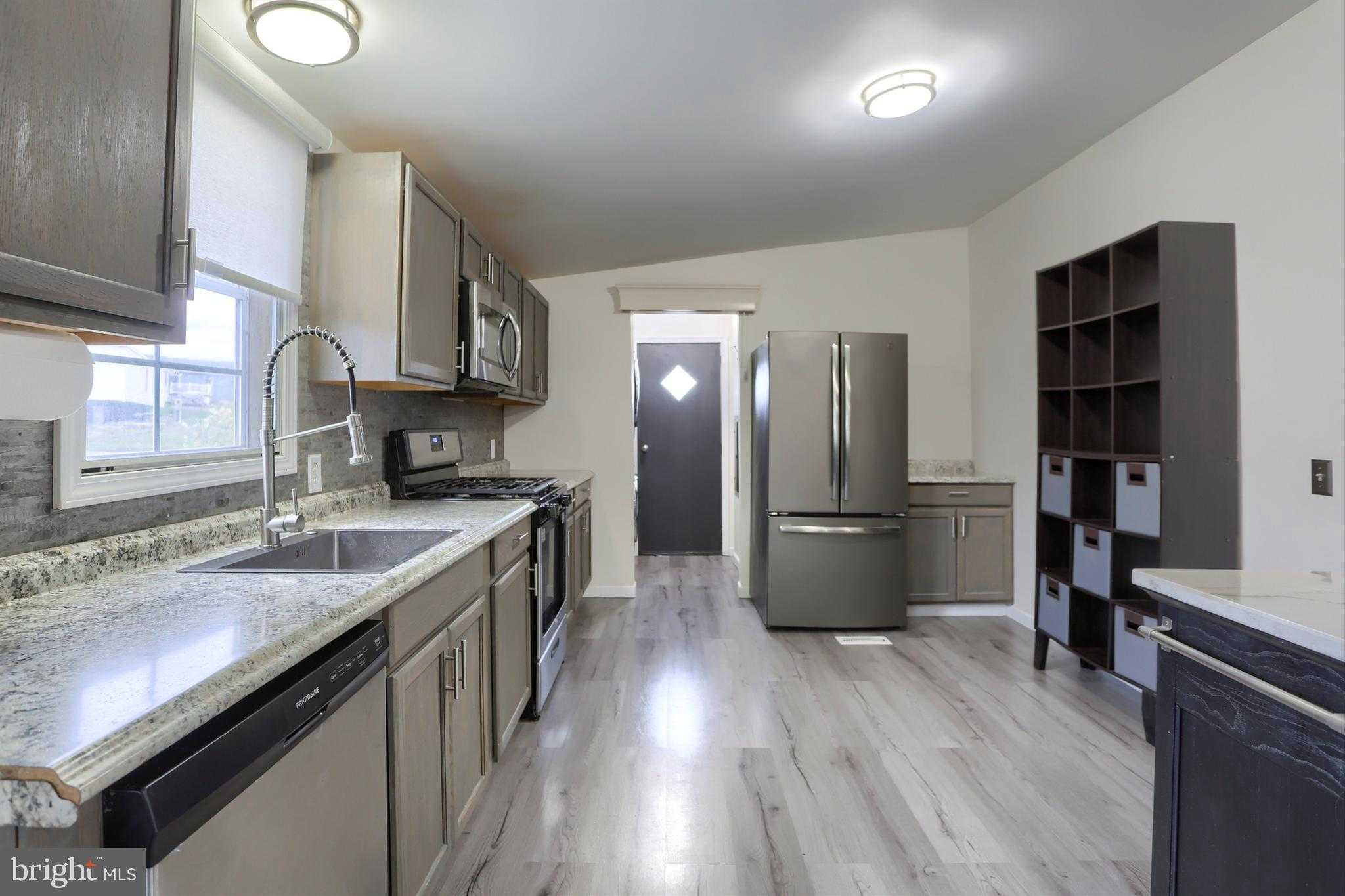 292 Dallas Dr photo 15