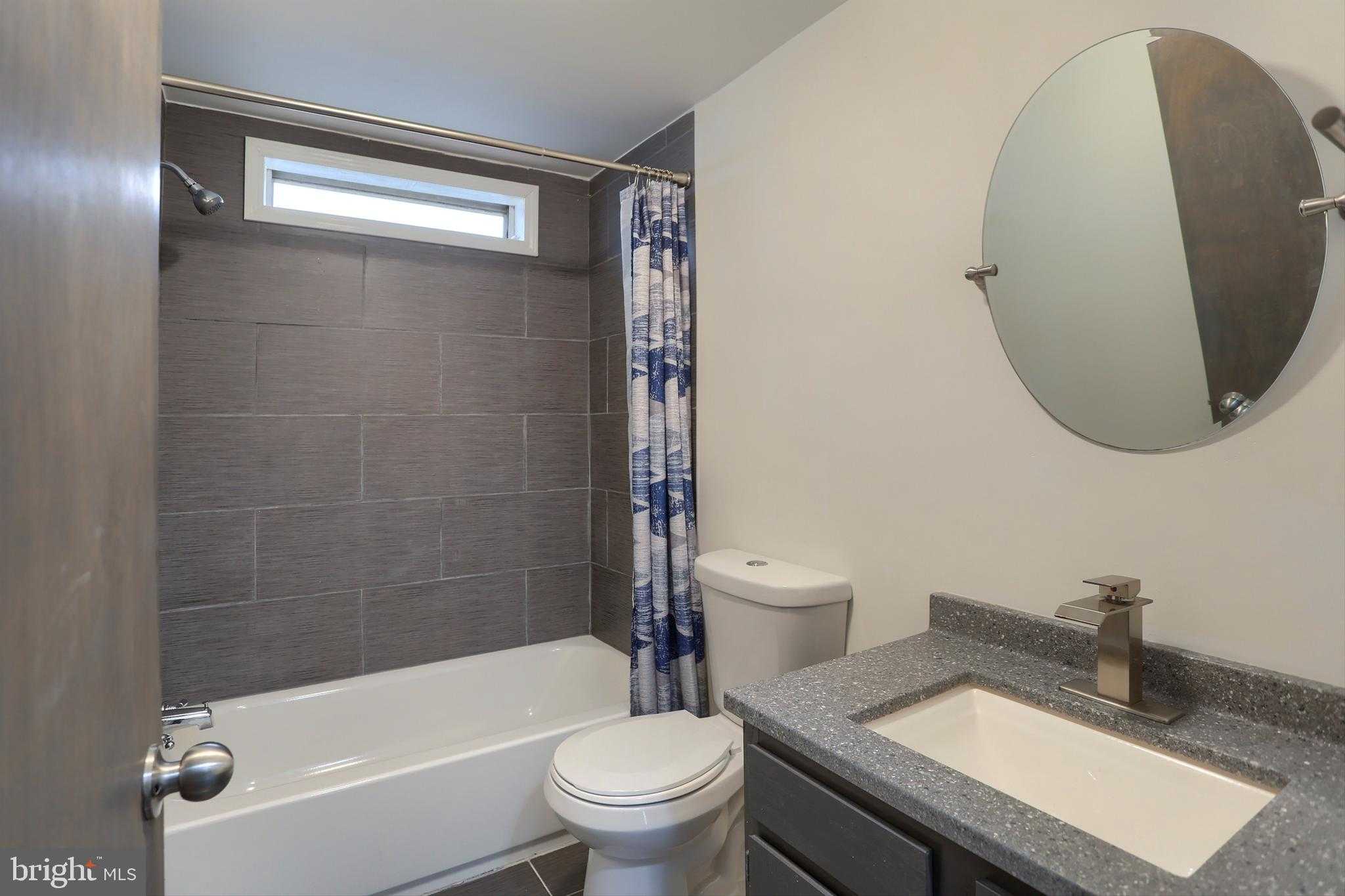 292 Dallas Dr photo 32