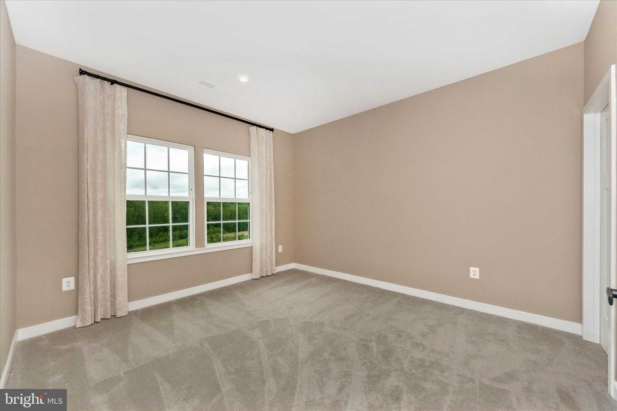 10722 Presidential Pkwy # 1000b photo 39